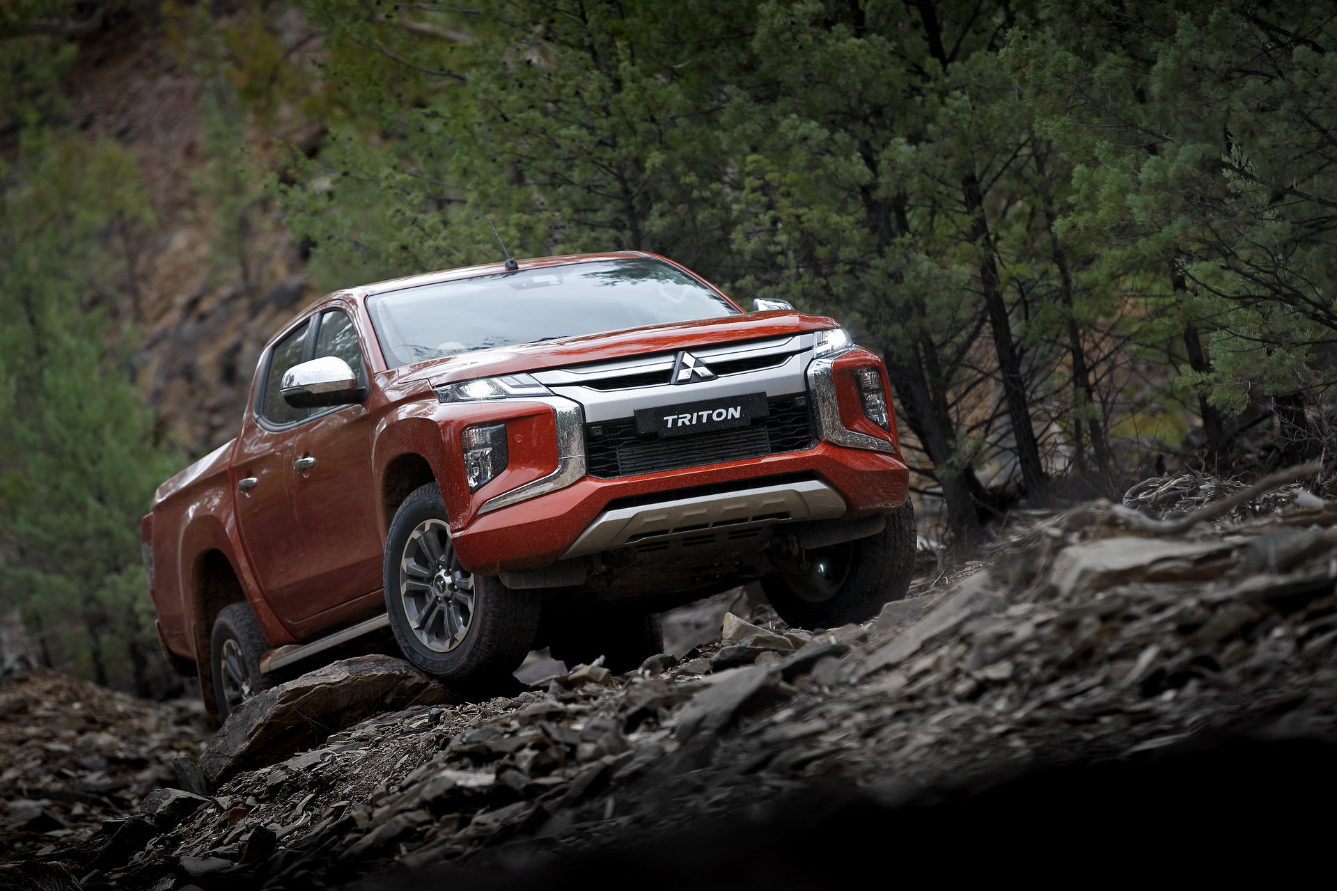 2019 mitsubishi l200 pickup unveiled 32 Updated Mitsubishi L200 Pickup Unveiled With Fresh Styling, Enhanced 4WD System