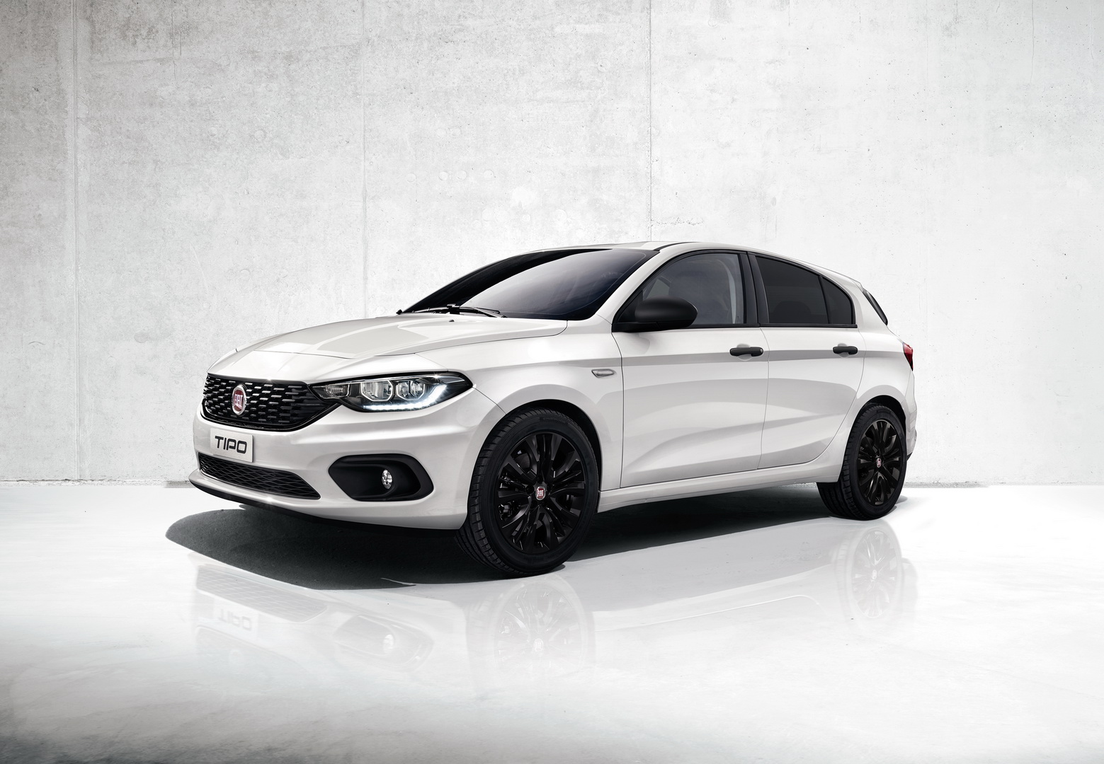 2019 fiat tipo street 1 1 Fiat Tipo Range Enhanced With Mirror And Street Versions