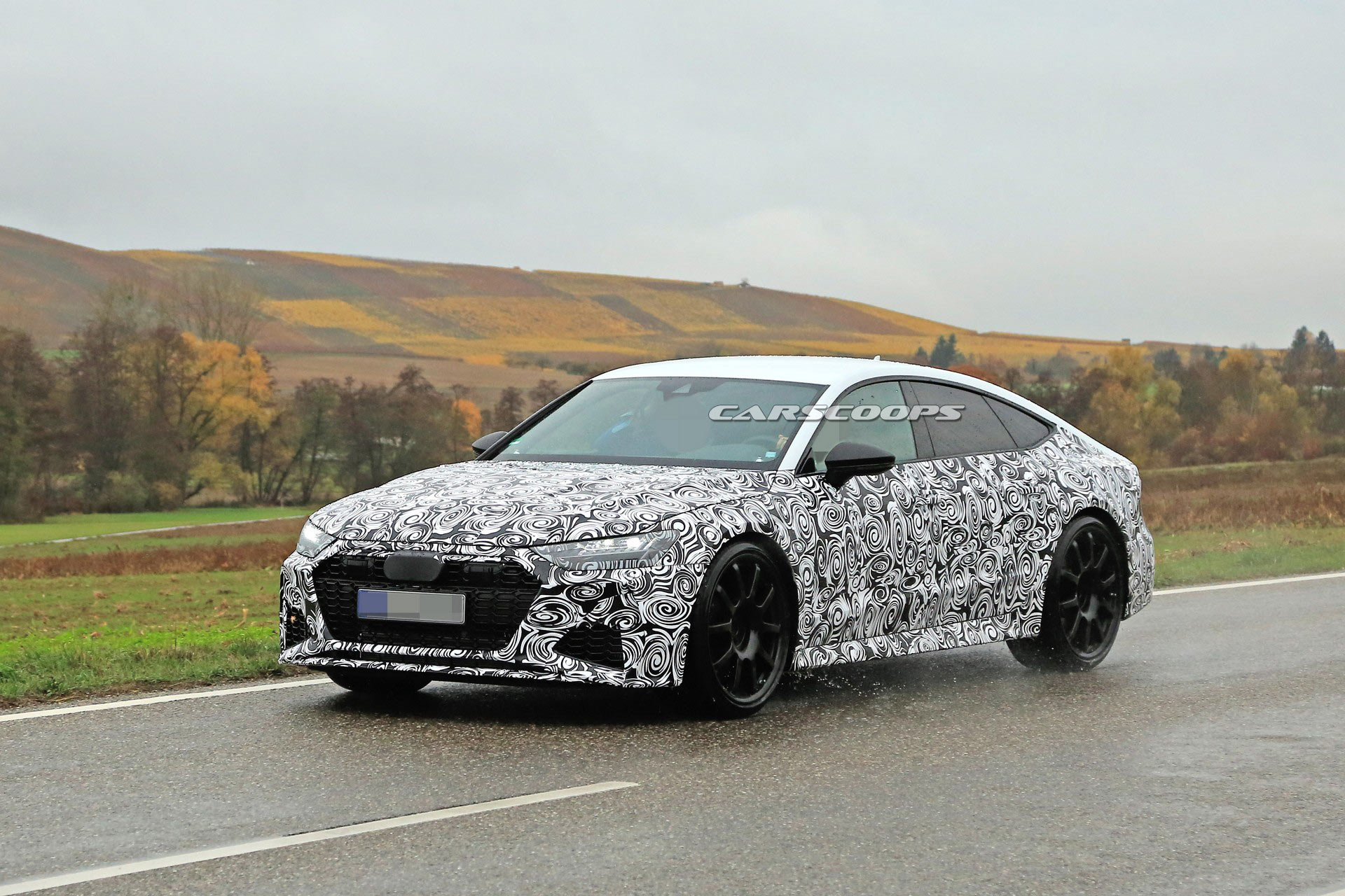 2020-Audi-RS7-2 2020 Audi RS7 Spotted Wearing Production Bodywork, Could Debut Next Year