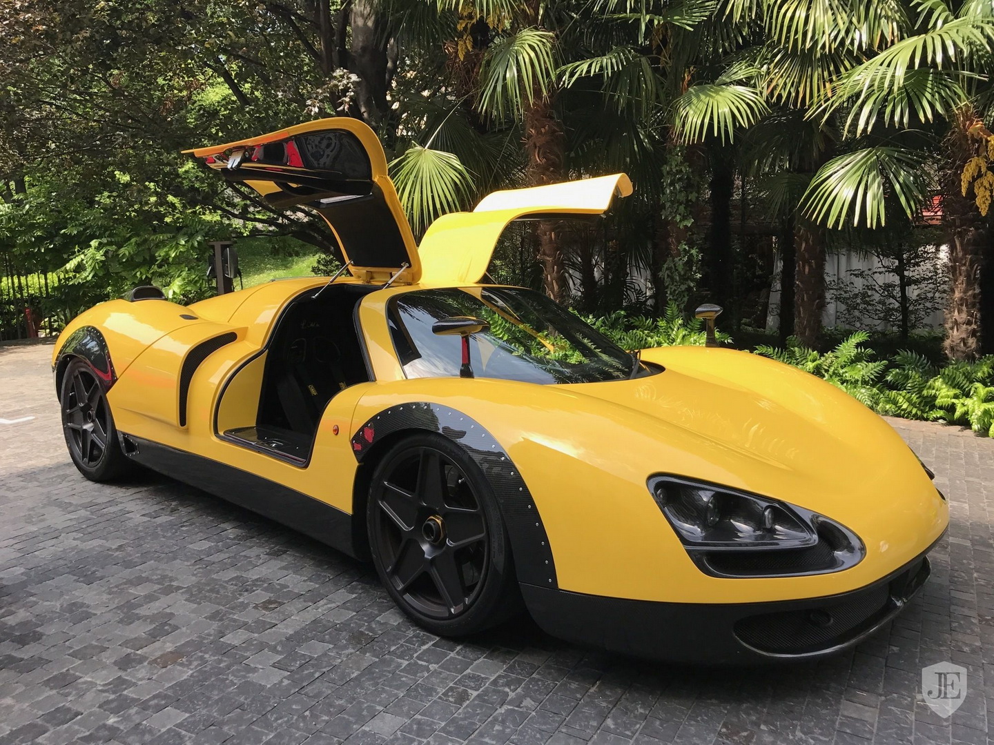 ec onlyone p8 ferrari f430-based supercar 5 Would You Pay $2.85 Million For The Ferrari F430-Based E.C. OnlyOne P8?