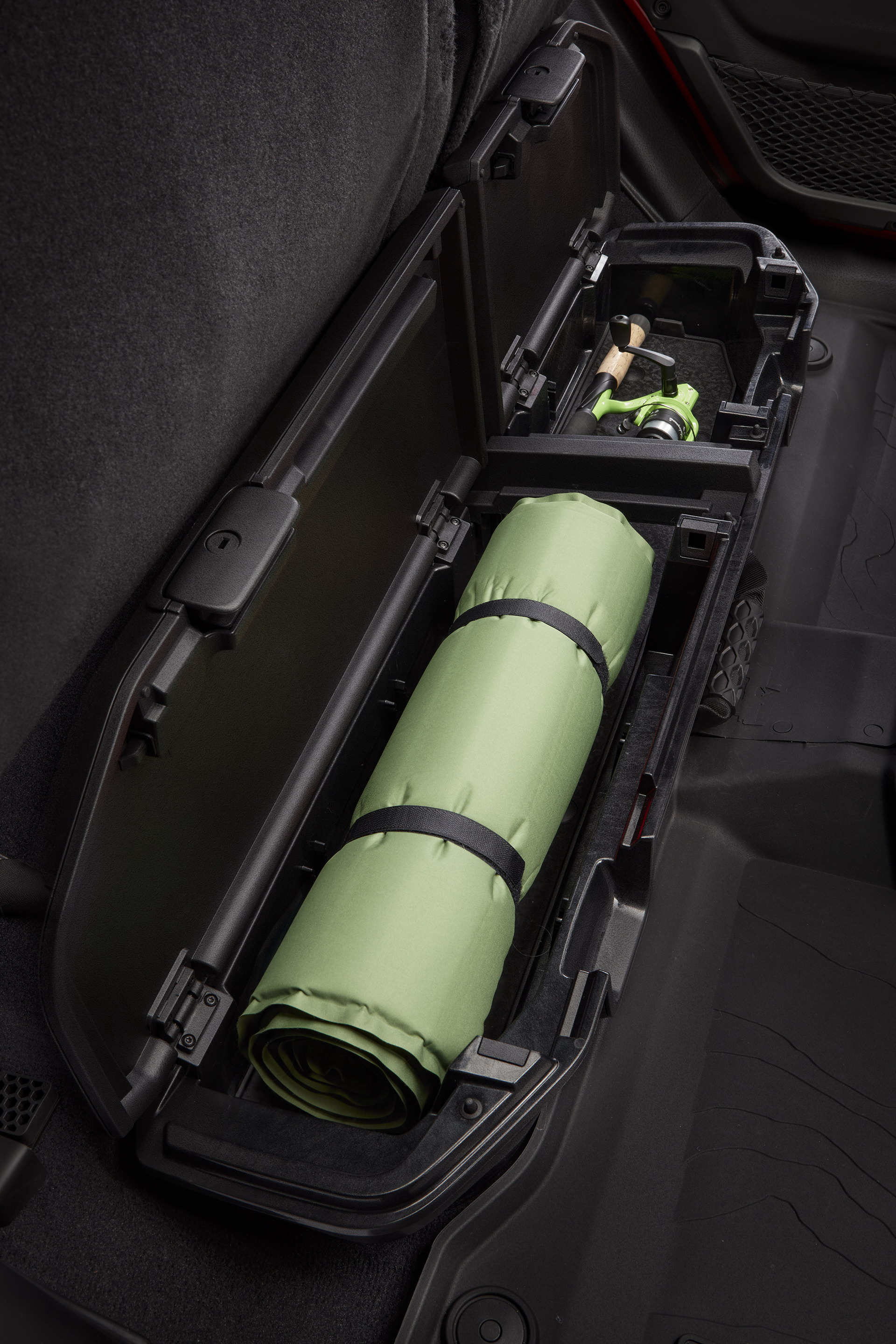 2020 Jeep Gladiator Truck 210 2020 Jeep Gladiator Just Can’t Wait To Tackle Some Off-Road Trails