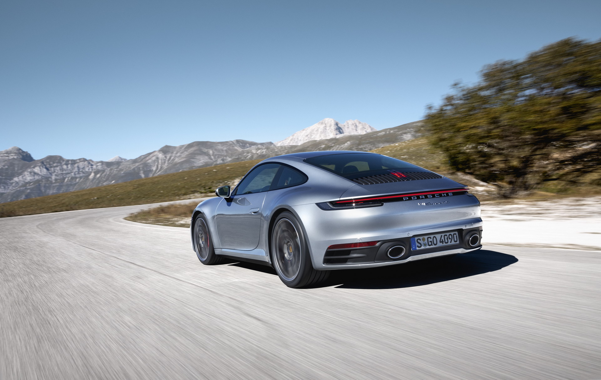 NMew Porsche 911 992 6 2020 Porsche 911 Is New And More Powerful, But Oh, So Familiar