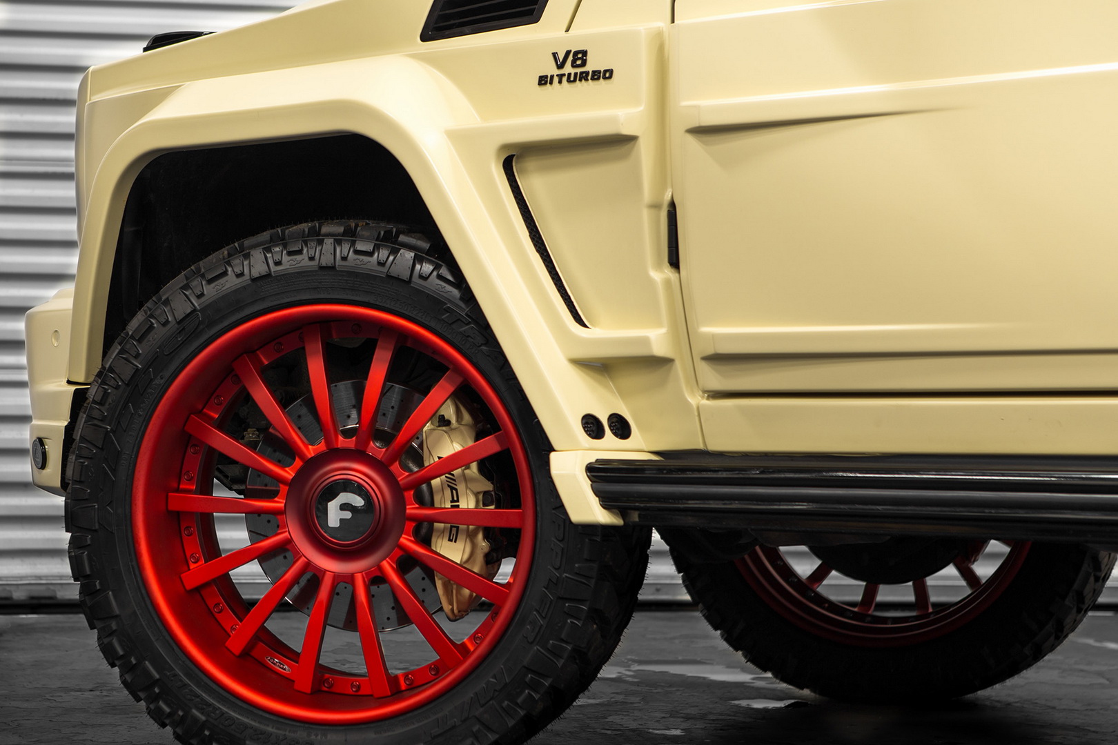 mercedes g550 tuning 5 Brabus Tuned Mercedes G550 Looks Ready To Enter Military Service