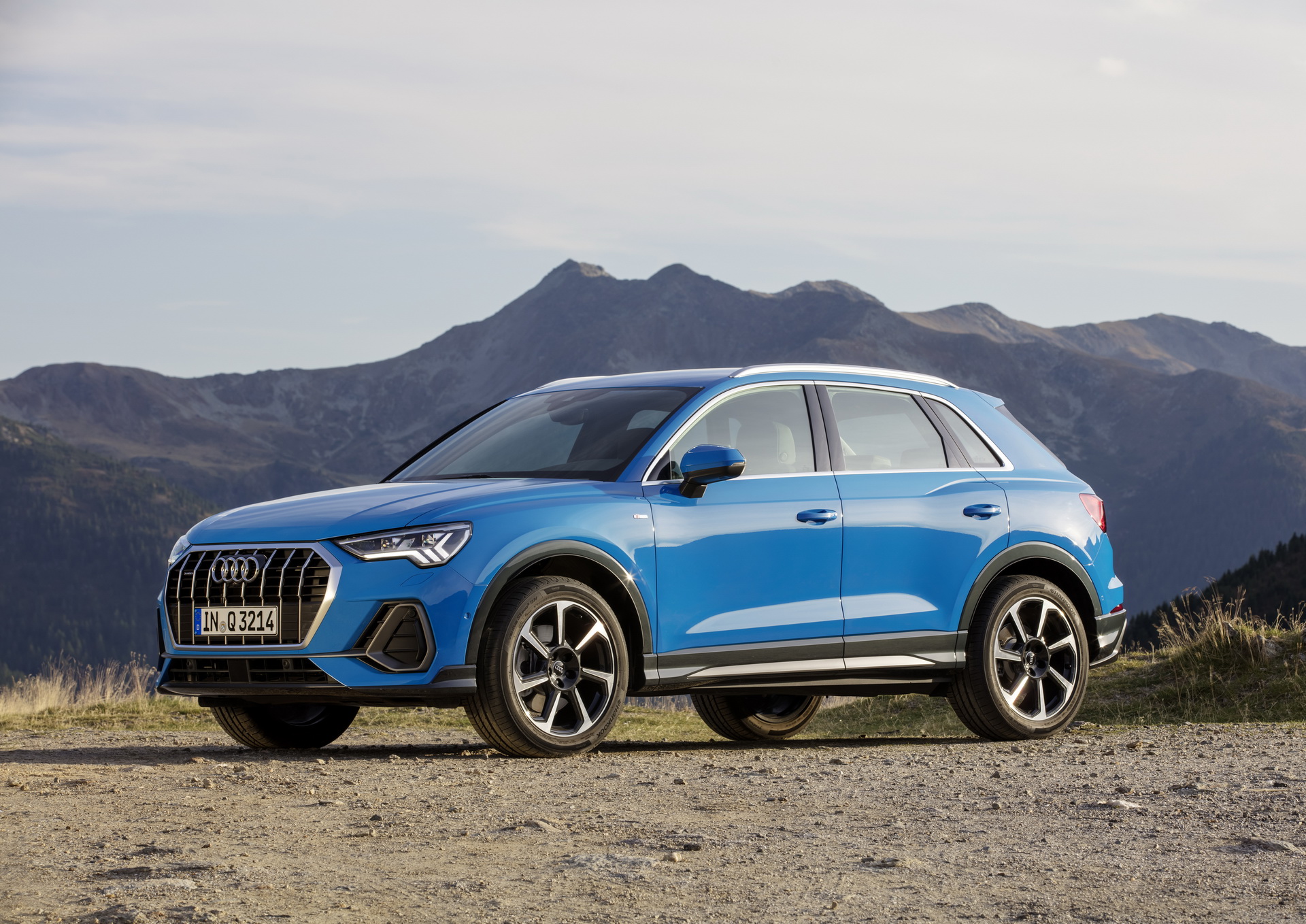 2019-Audi-Q3-137 Audi Adds Four New Powertrain Options To Euro-Spec 2019 Q3 Lineup