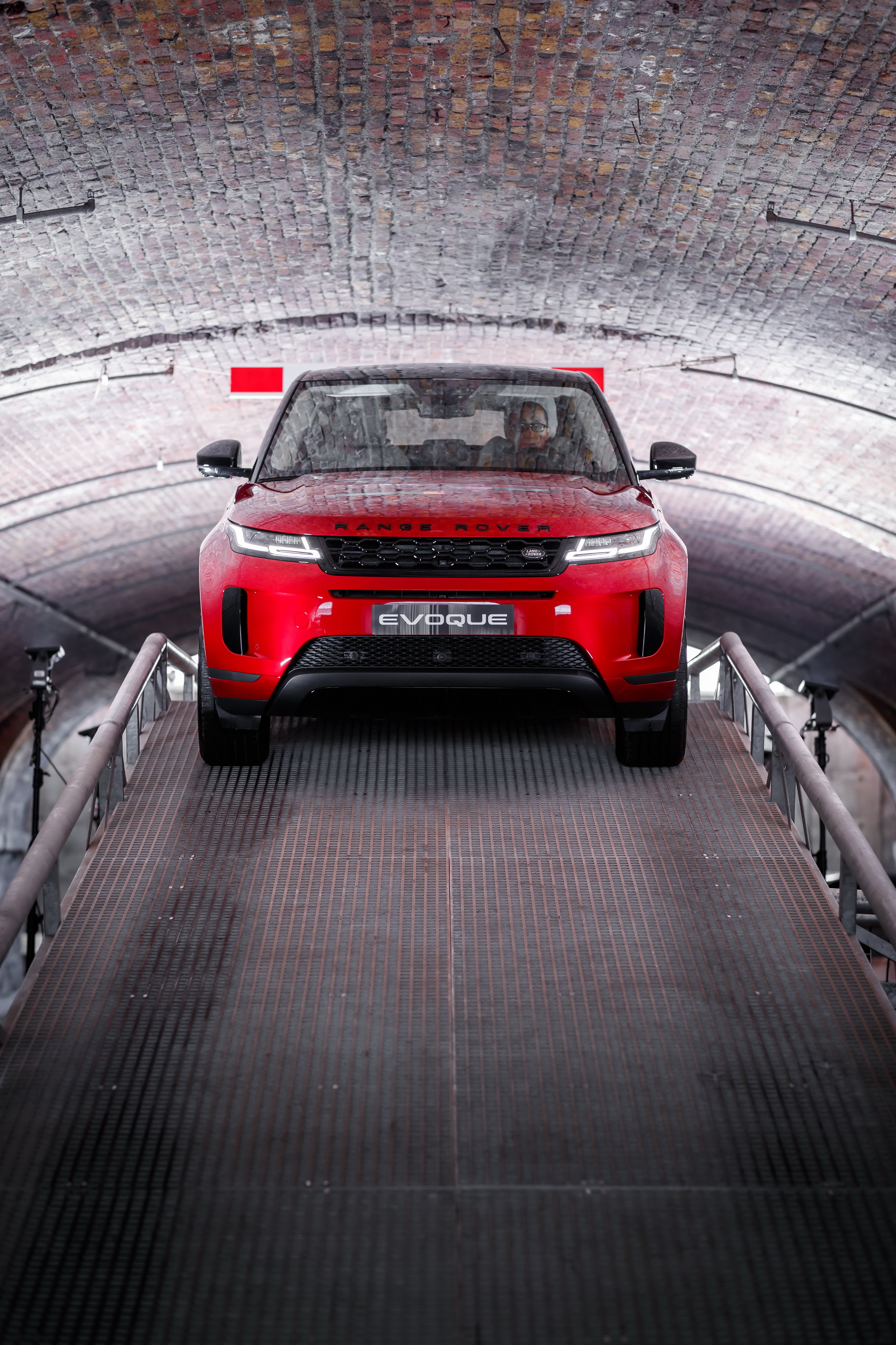 2020 Range Rover Evoque II 61 2020 Range Rover Evoque Is A Baby Velar In A Short Skirt (Live Gallery)