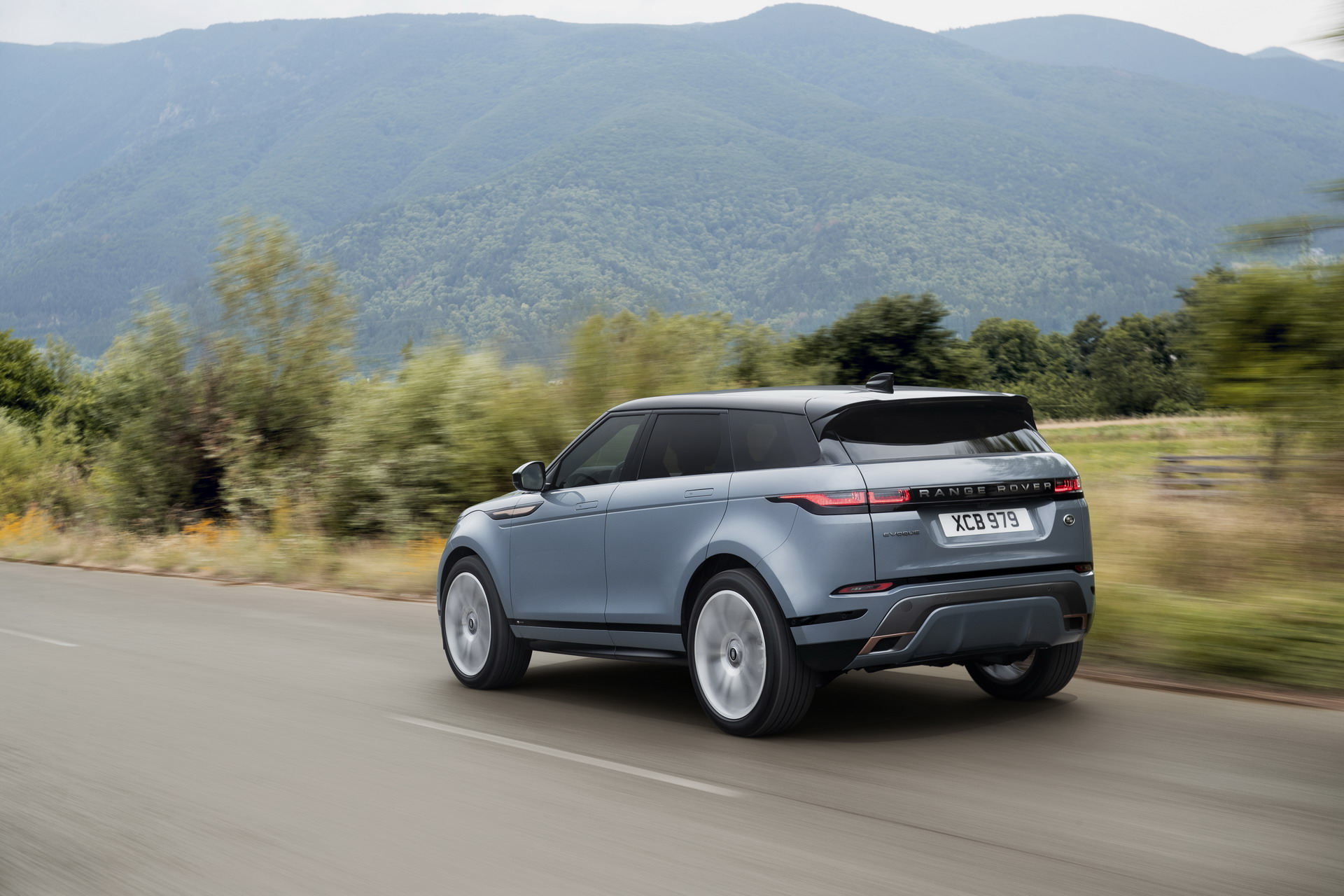 2020 Range Rover Evoque 50 World Car Of The Year Finalists Announced, American Brands Shut Out