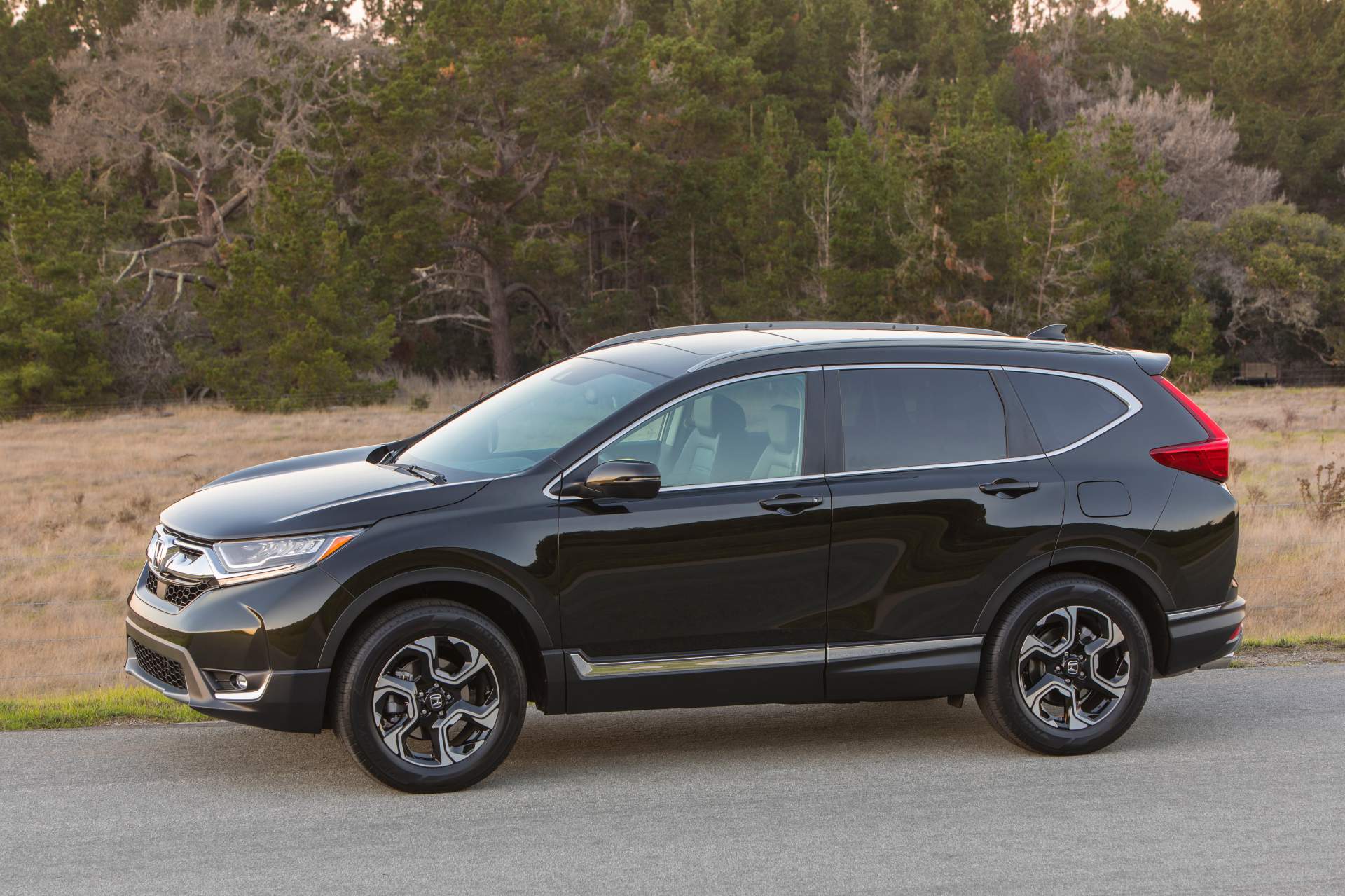 2019 Honda CR-V 2019 Honda CR-V’s Only Update Is A New Body Color Yet Pricing Increases By $100-$200
