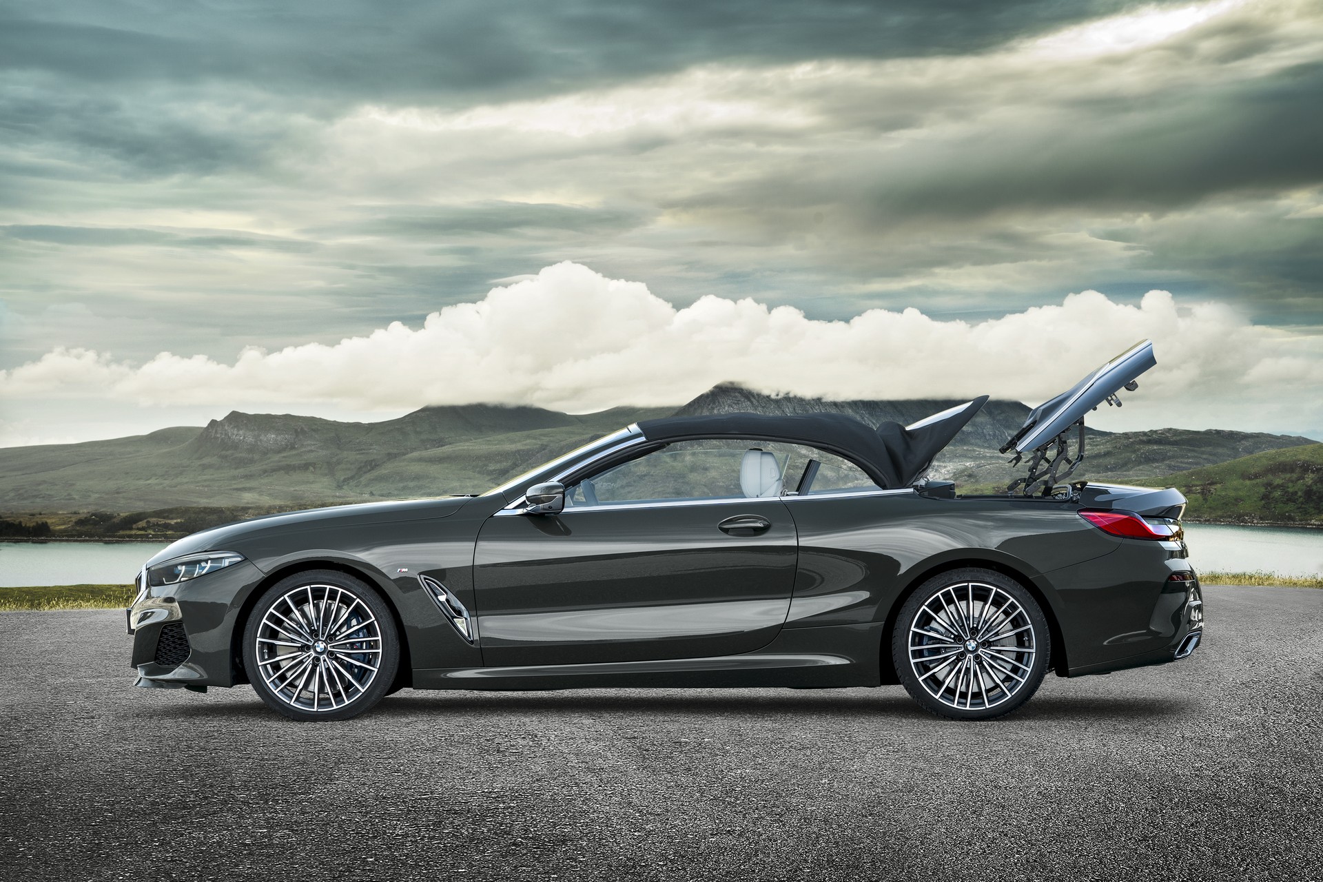 BMW 8-Series Convertible-26 BMW Drops The Top On The All-New 8-Series Convertible