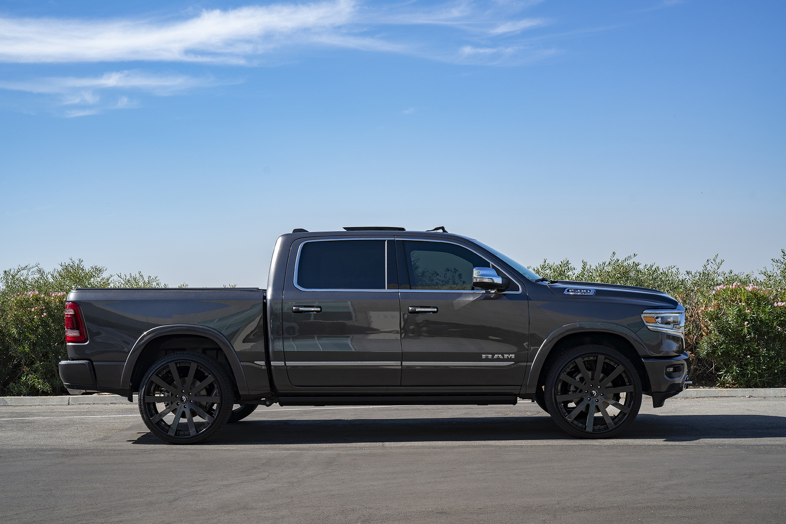 2019 ram 1500 shaq forgiato 3 Shaq Buys New RAM 1500, Has It Fitted With 26-In Wheels