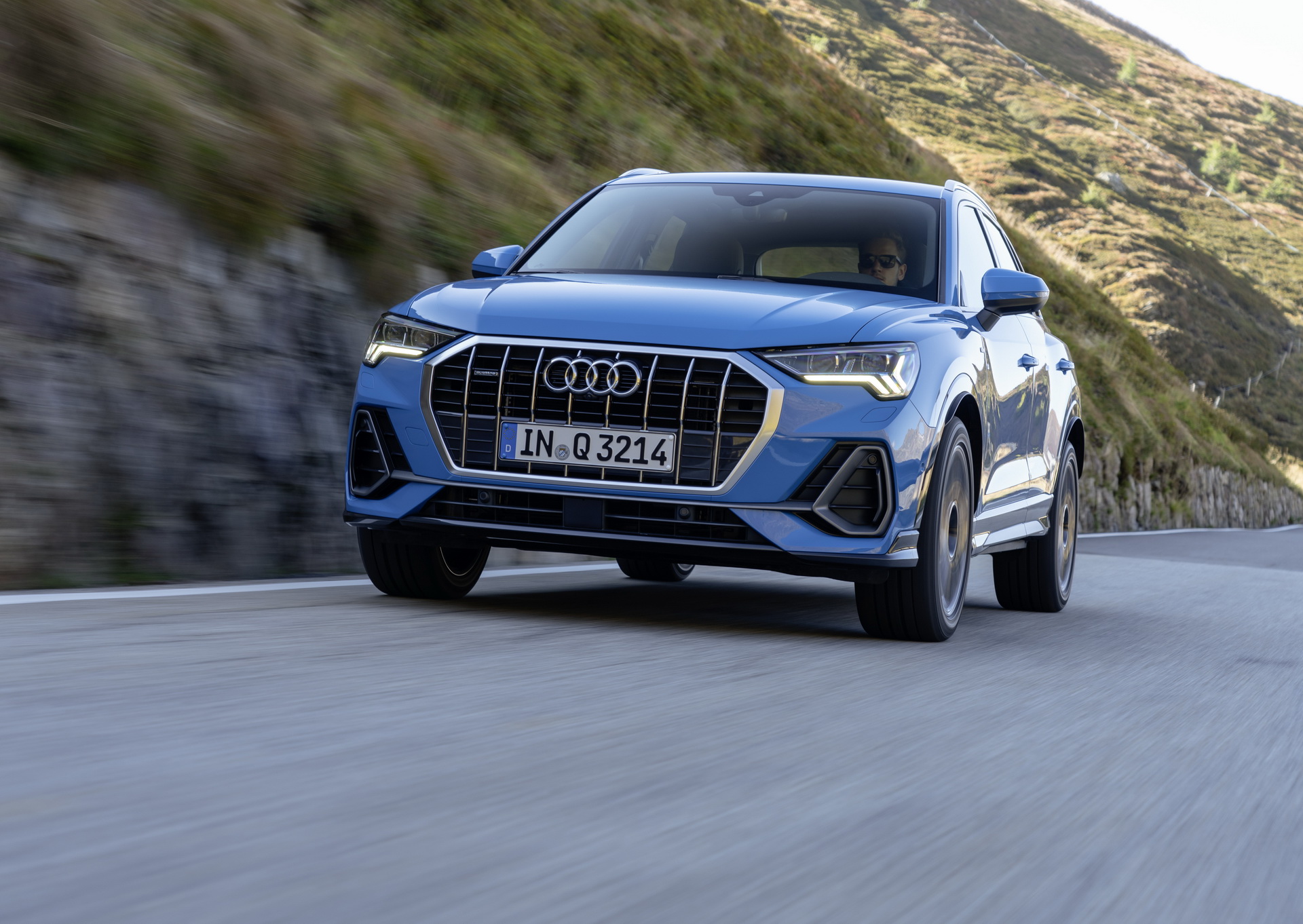 2019-Audi-Q3-134 Audi Adds Four New Powertrain Options To Euro-Spec 2019 Q3 Lineup