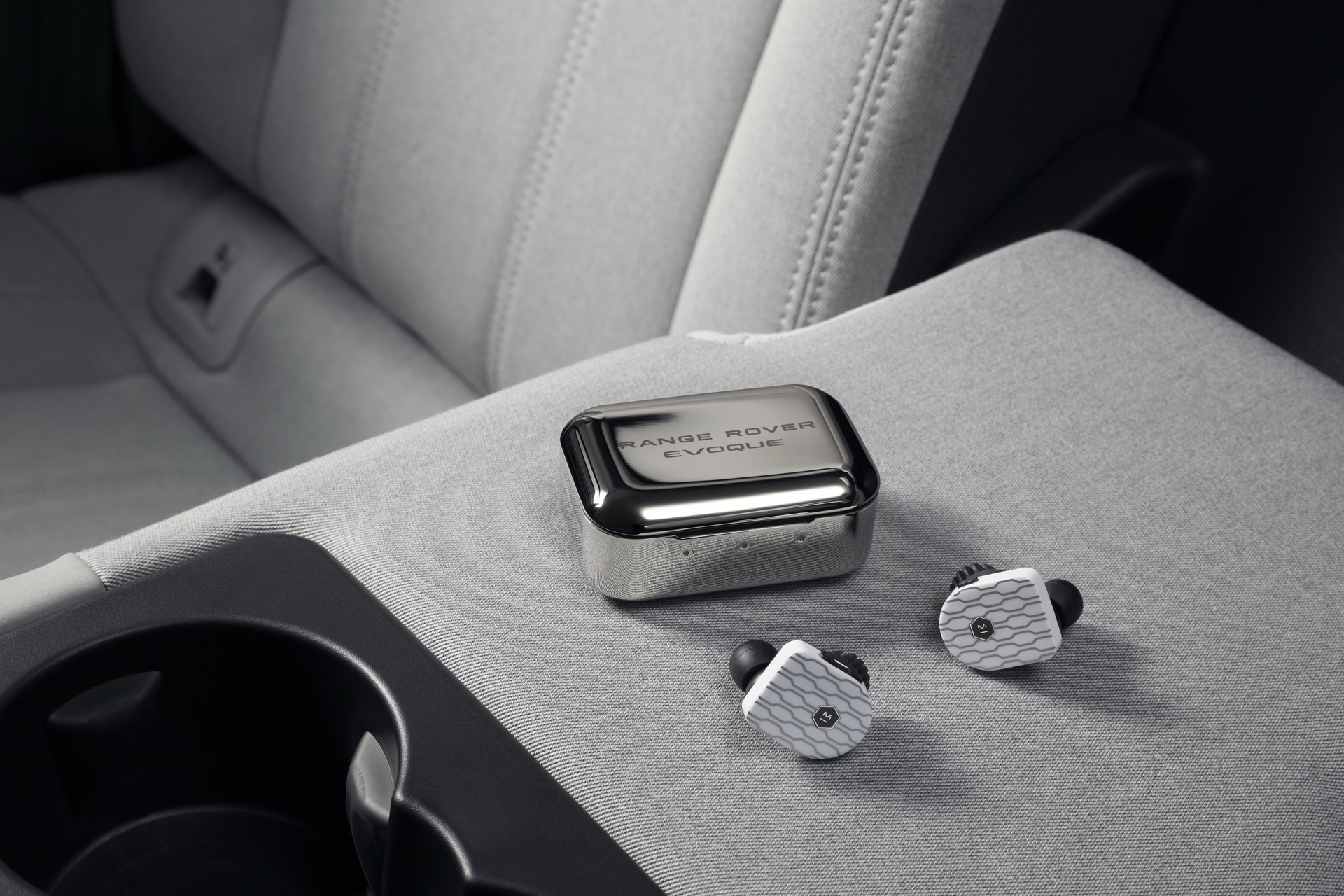 2020 Range Rover Evoque 72 2020 Range Rover Evoque Is A Baby Velar In A Short Skirt (Live Gallery)