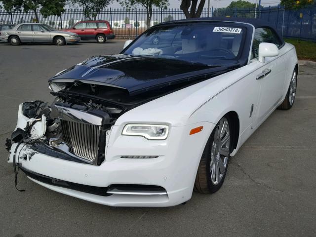 Rolls-Royce-Wrecked-12 Here’s How You Can Buy A Late-Model Rolls-Royce For Under $100k