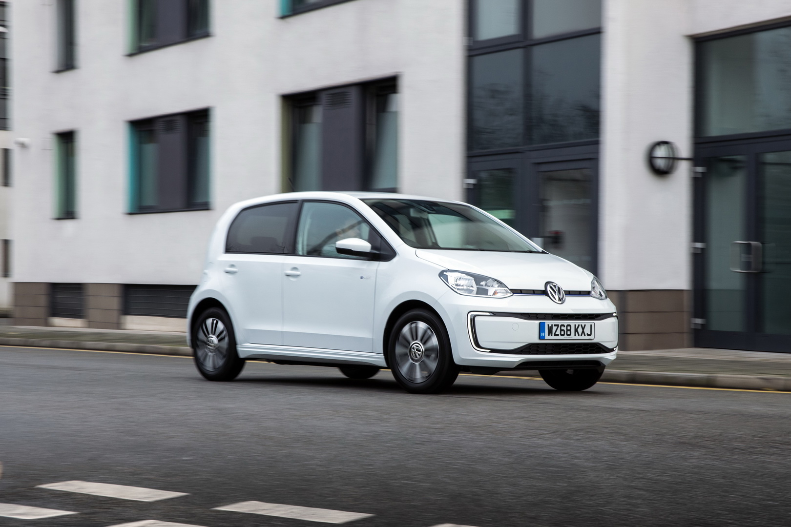 2019 vw e-up 1 2019 Volkswagen e-Up! Costs Less In The UK Yet Gets More Standard Features
