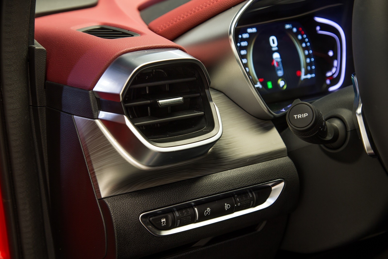 Geely Bin Yue-16 Geely Says Its New Bin Yue Crossover Has A Star Wars Inspired Interior