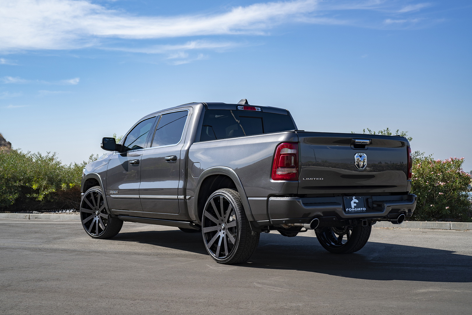 2019 ram 1500 shaq forgiato 2 Shaq Buys New RAM 1500, Has It Fitted With 26-In Wheels