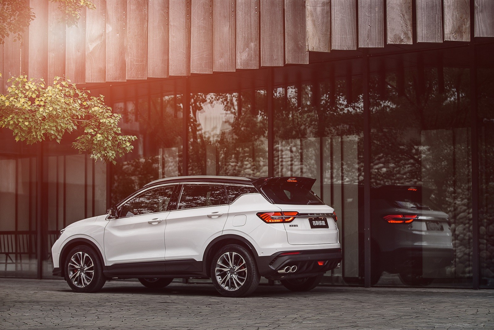 Geely Bin Yue-11 Geely Says Its New Bin Yue Crossover Has A Star Wars Inspired Interior