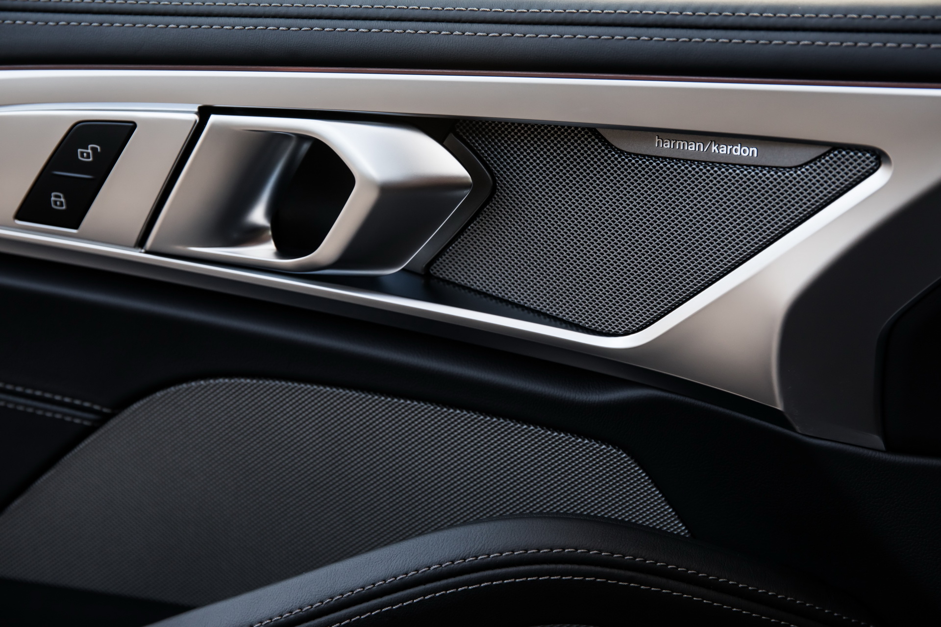 2019-BMW-8-Series-UK-63 2019 BMW 8-Series Coupe Lands In The UK Priced From £76,270