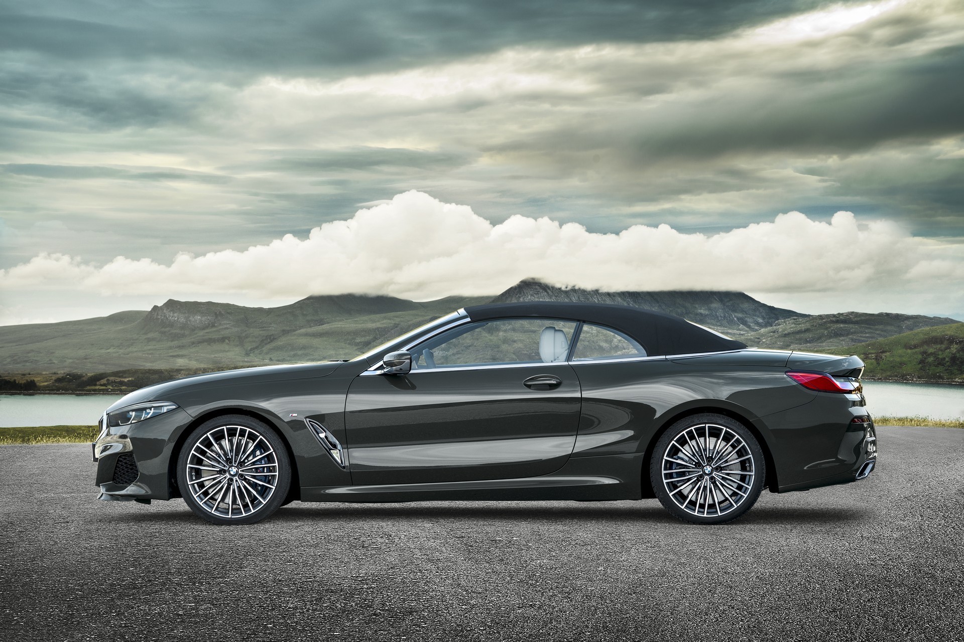 BMW 8-Series Convertible-27 BMW Drops The Top On The All-New 8-Series Convertible