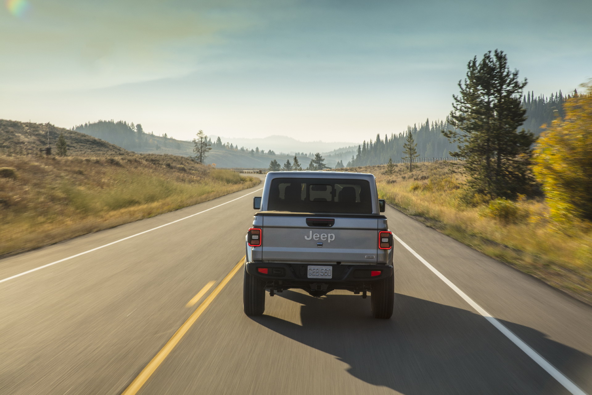 2020 Jeep Gladiator Truck 170 2020 Jeep Gladiator Just Can’t Wait To Tackle Some Off-Road Trails
