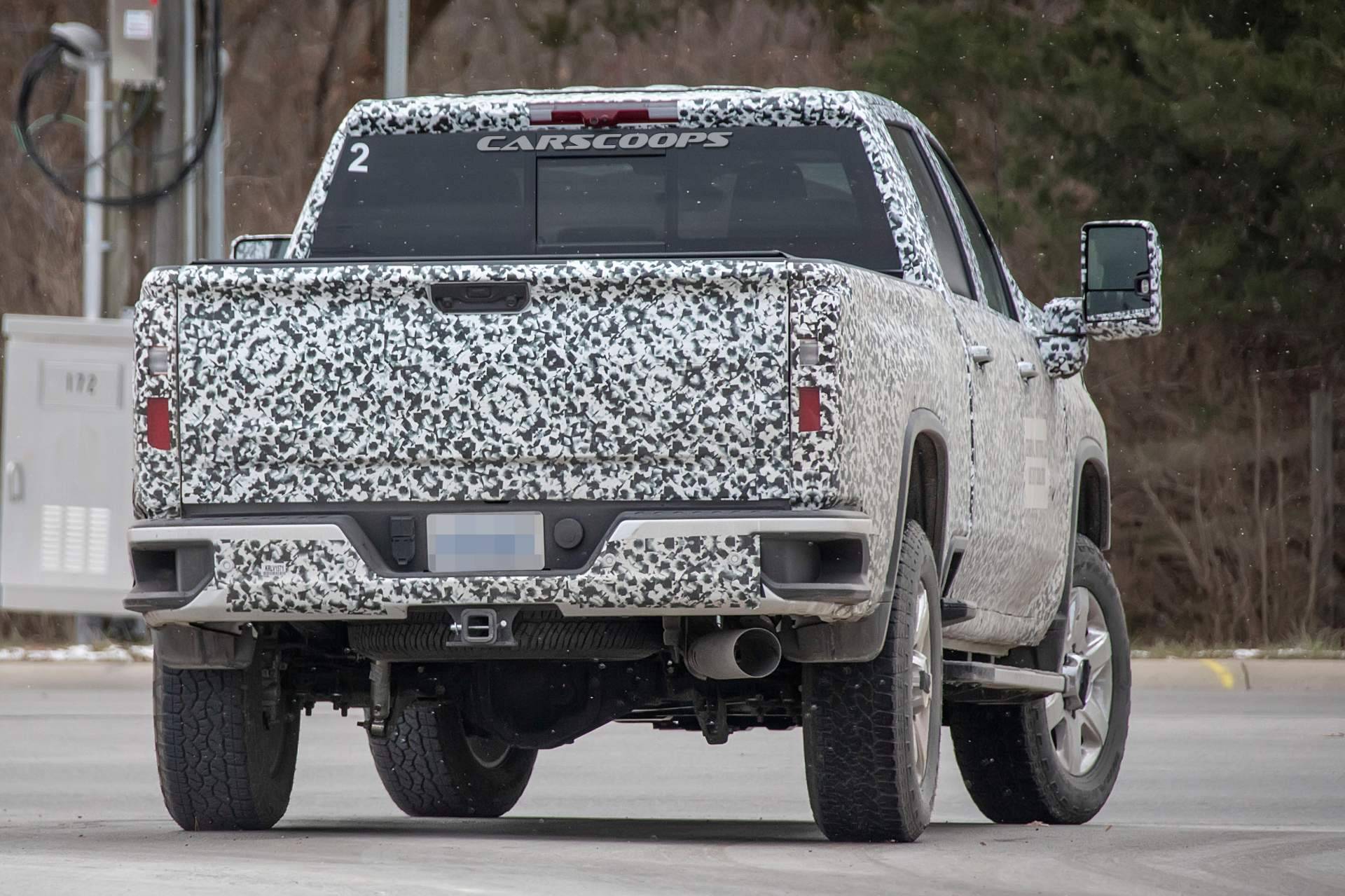 2020 Chevrolet Silverado HD spy shots 7 2020 Chevrolet Silverado HD Drops Heavy Camo To Show 1500-Inspired Design
