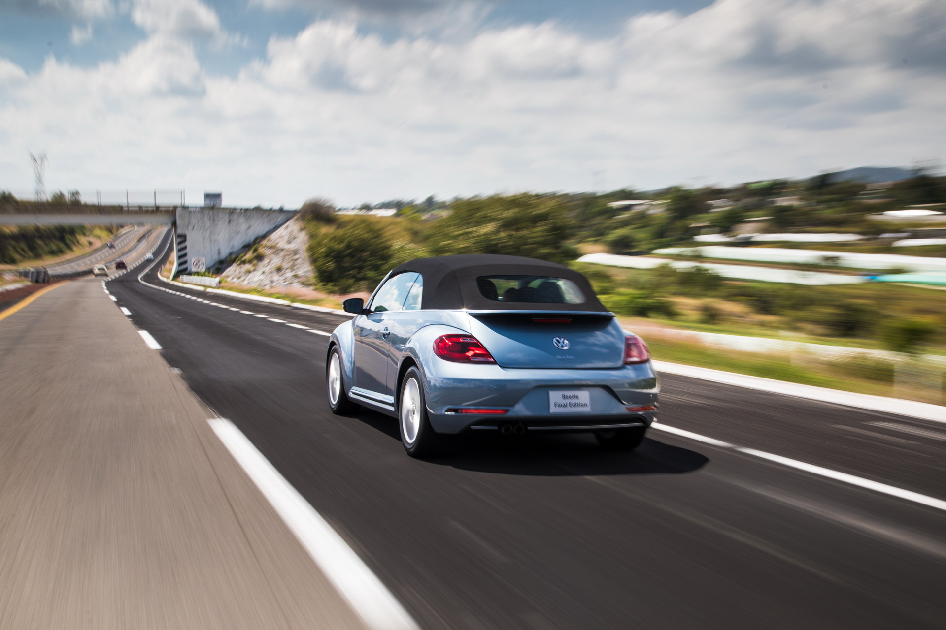 2019_Beetle_Convertible_Final_Edition--0007 Bye Bye VW Beetle! Final Edition Bids Farewells To An Iconic Nameplate