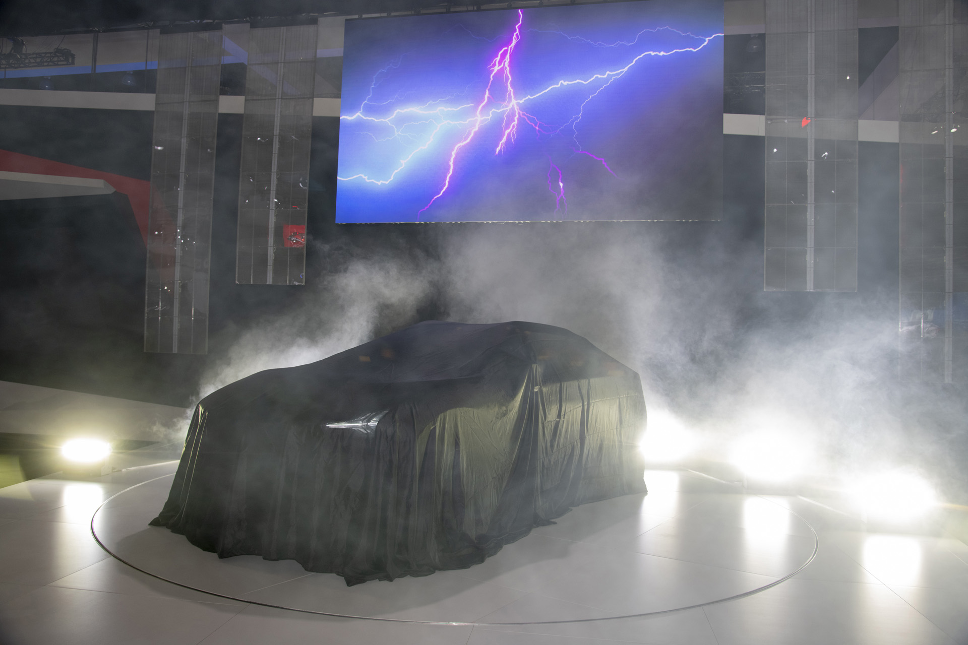 Mitsubishi Motors signals its bold future with E-Evolution Mitsubishi E-Evolution Concept Rallies To The Cause On America’s Left Coast