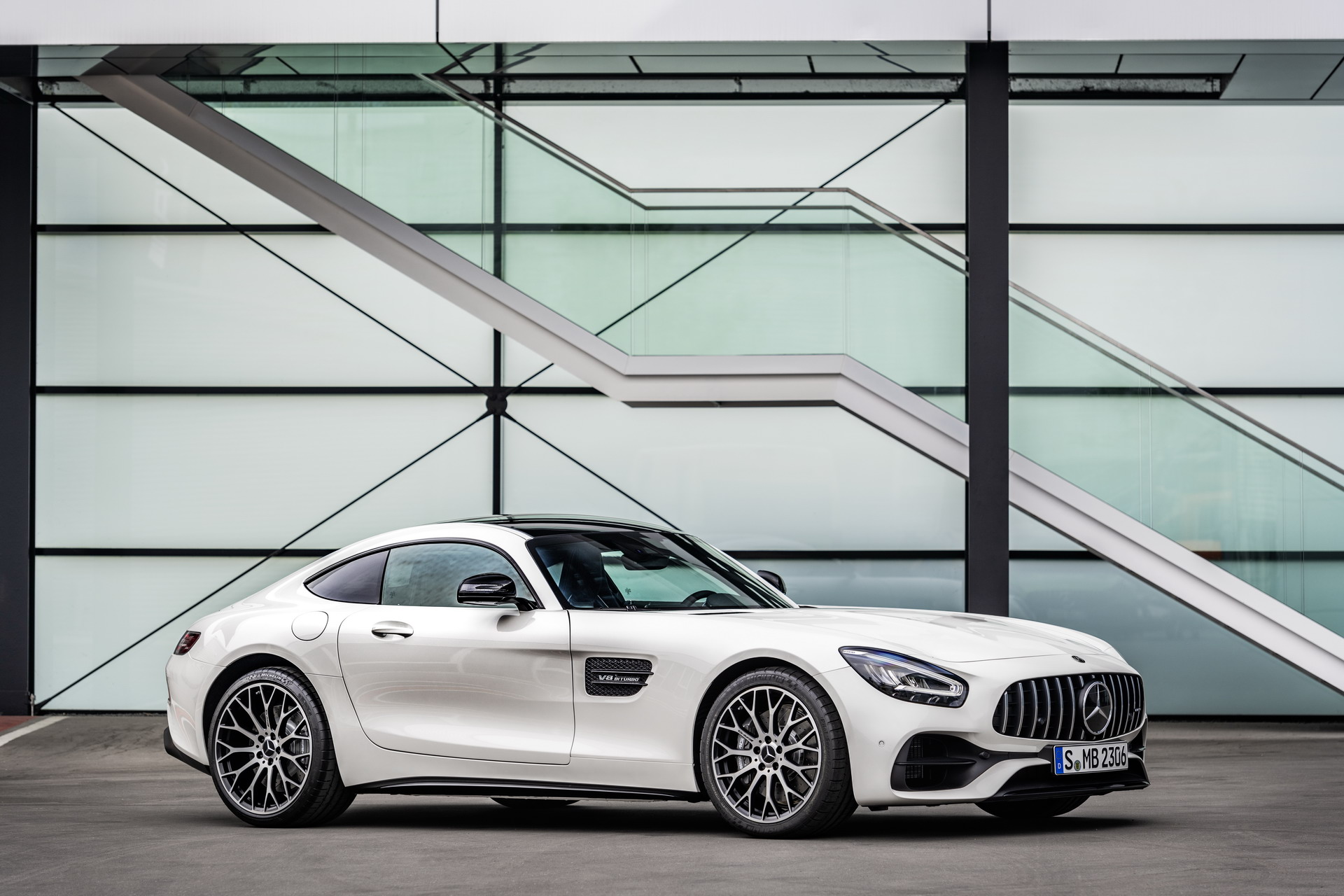 2020 Mercedes-AMG GT and AMG GT R PRO 55 2020 Mercedes-AMG GT R Pro Headlines Updated 2-Door GT Family