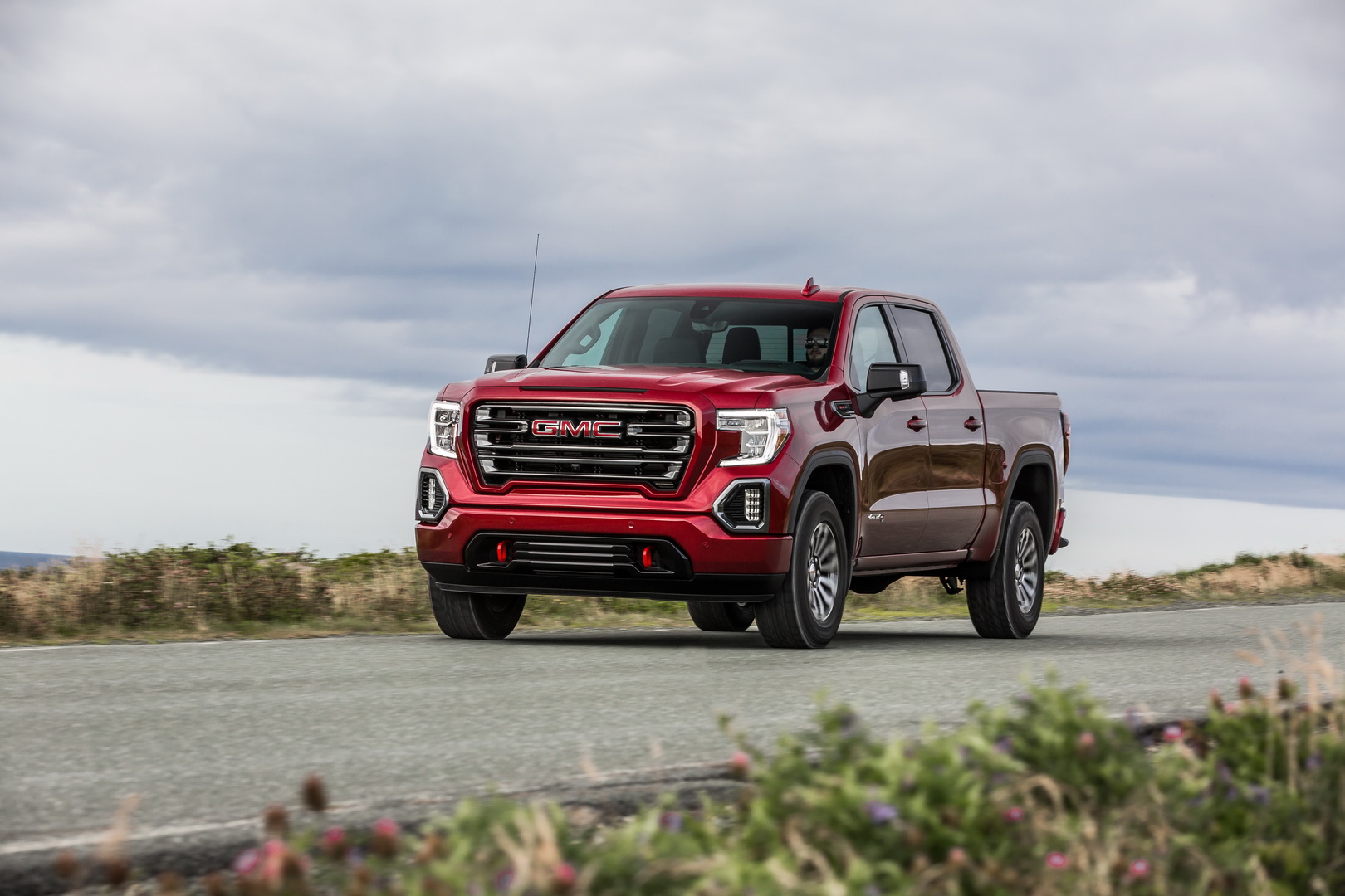 2019 gmc sierra 1 These Are The 2019 North American Car, Utility And Truck Of The Year Finalists