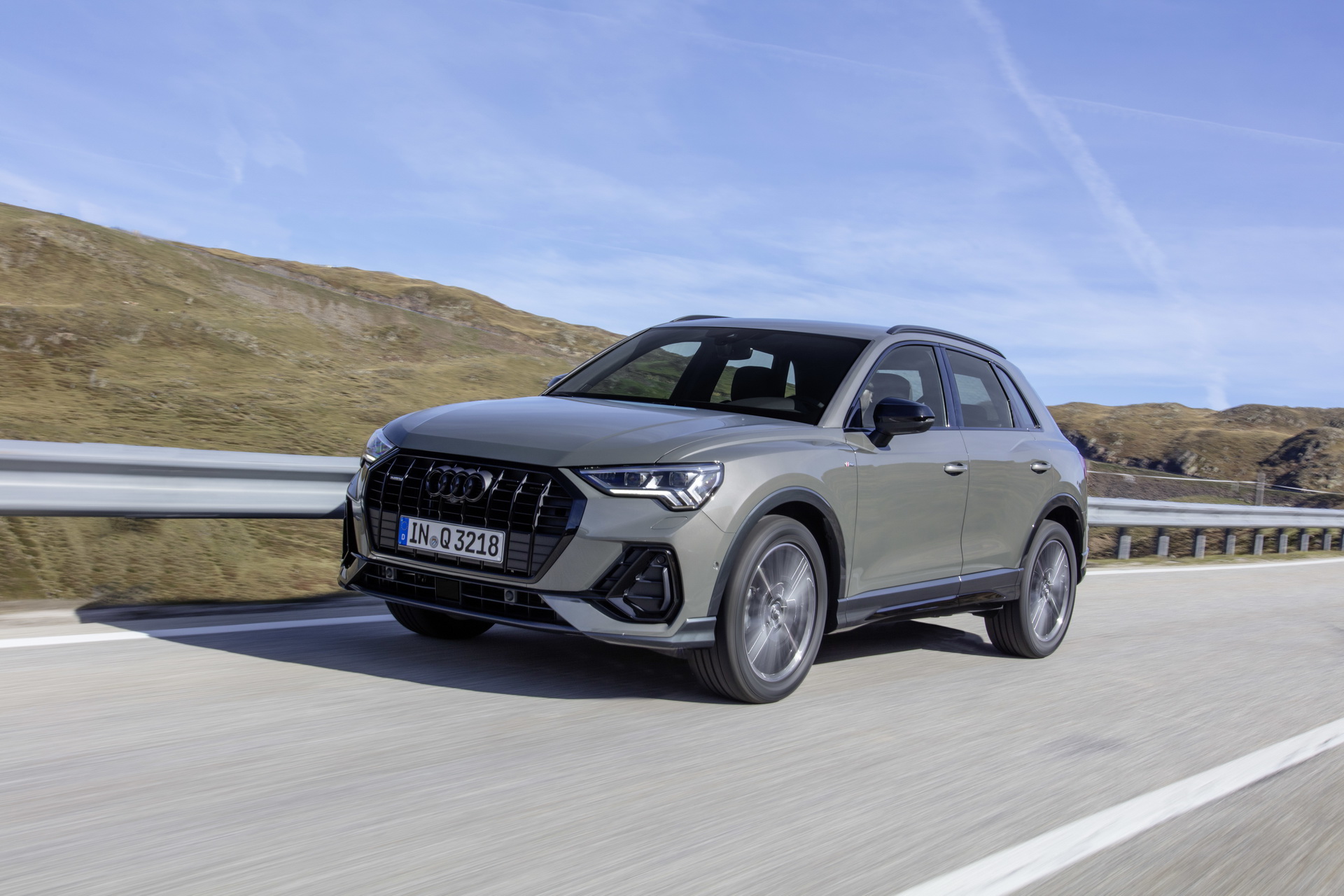 2019-Audi-Q3-122 Audi Adds Four New Powertrain Options To Euro-Spec 2019 Q3 Lineup