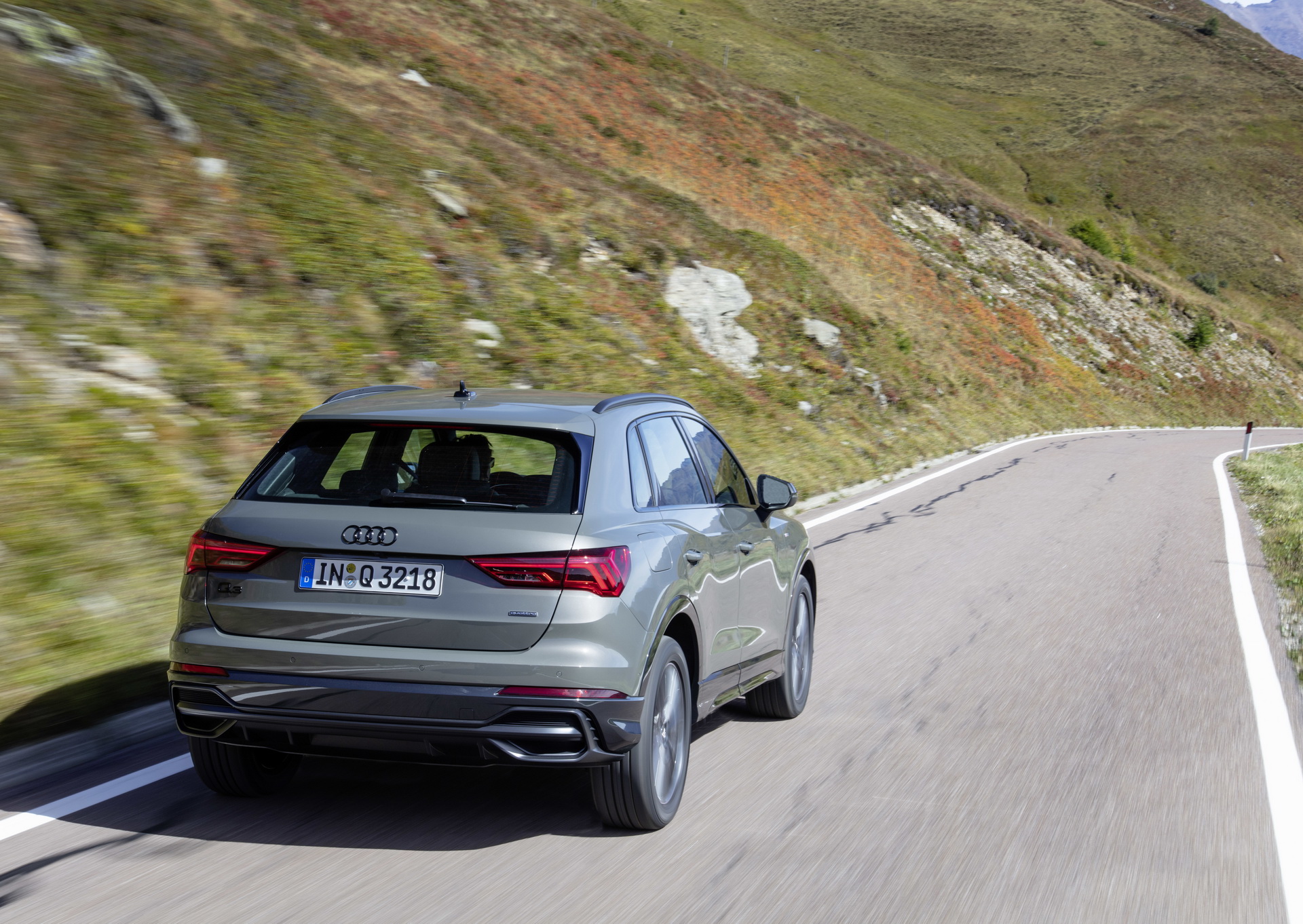 2019-Audi-Q3-125 Audi Adds Four New Powertrain Options To Euro-Spec 2019 Q3 Lineup