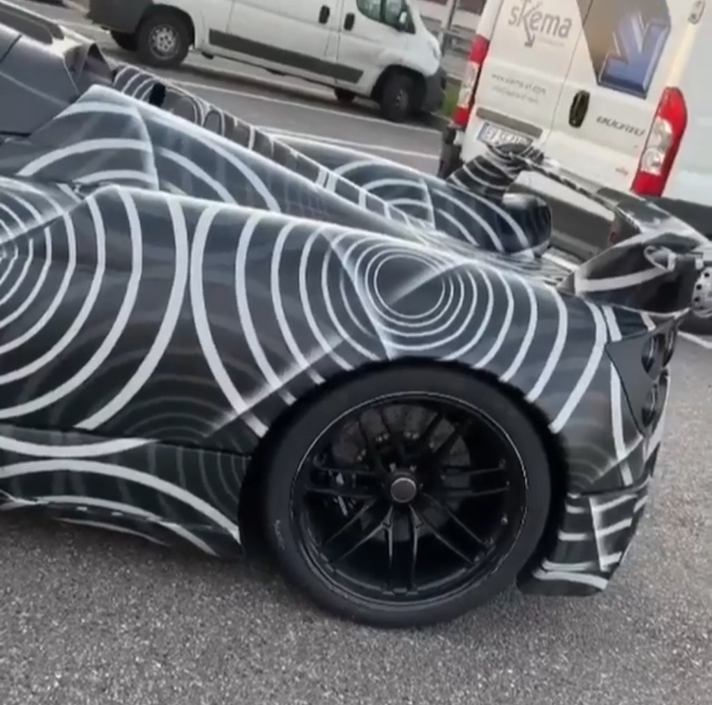 2020 pagani huayra bc roadster 2 Pagani Huayra BC Roadster Makes Another Real-World Appearance