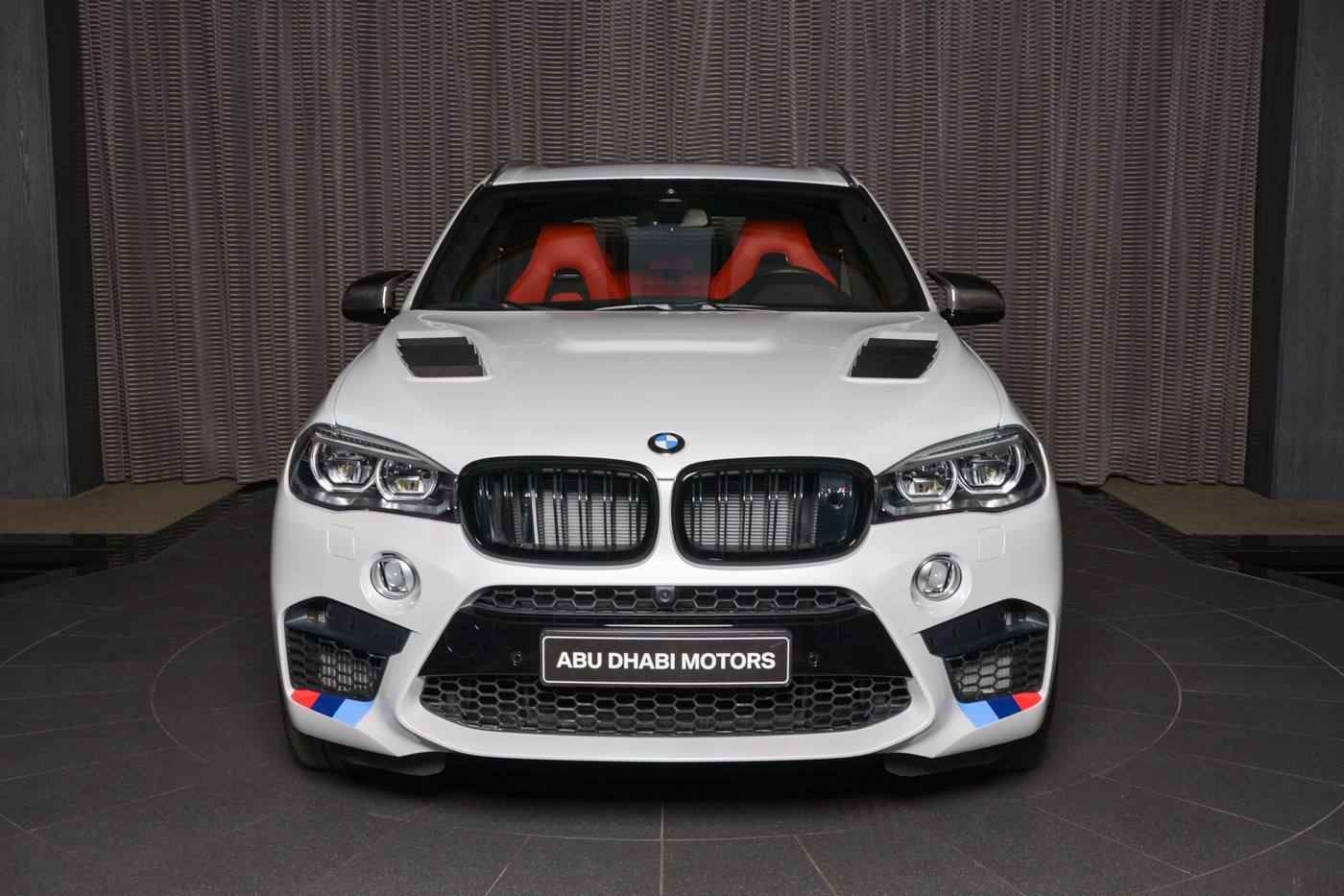 BMW-X5-M-Abu-Dhabi-2 BMW X5 M Wants Everyone To Know It Was Developed By M Division