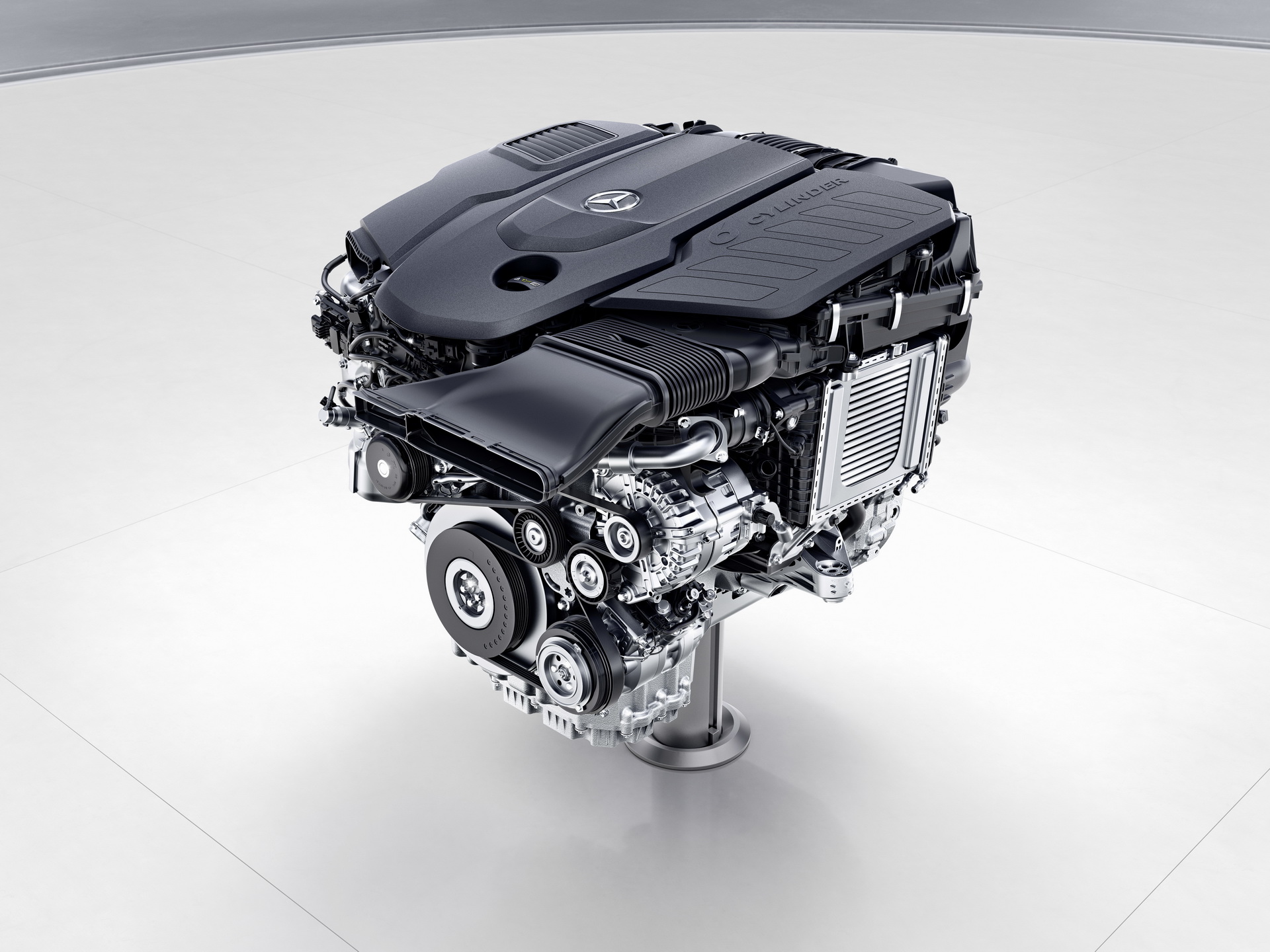 2019-Mercedes-GLE-124 2019 Mercedes GLE Detailed: More Tech, More Space, More Everything