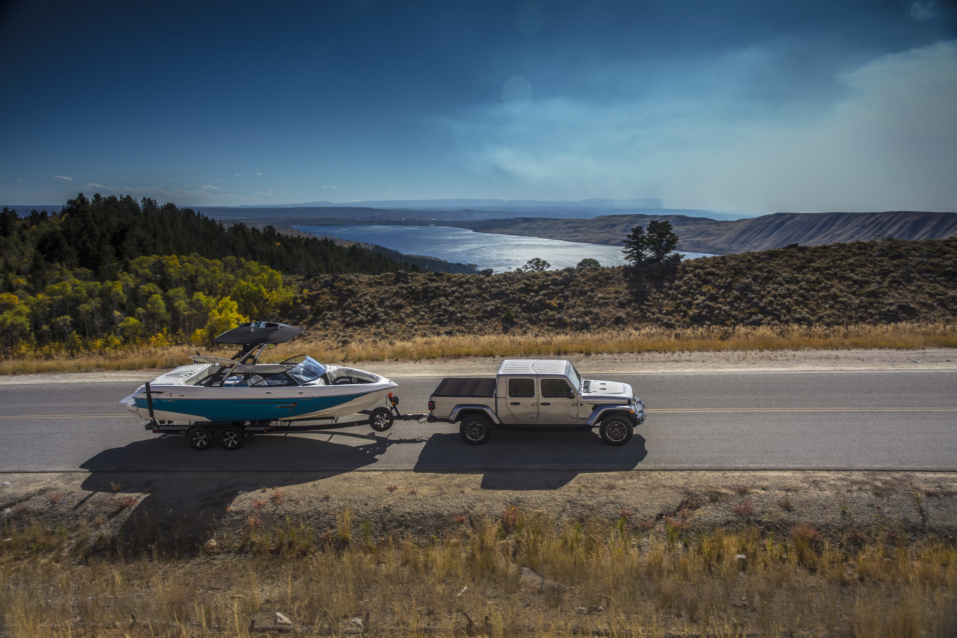2020 Jeep Gladiator Truck 166 2020 Jeep Gladiator Just Can’t Wait To Tackle Some Off-Road Trails
