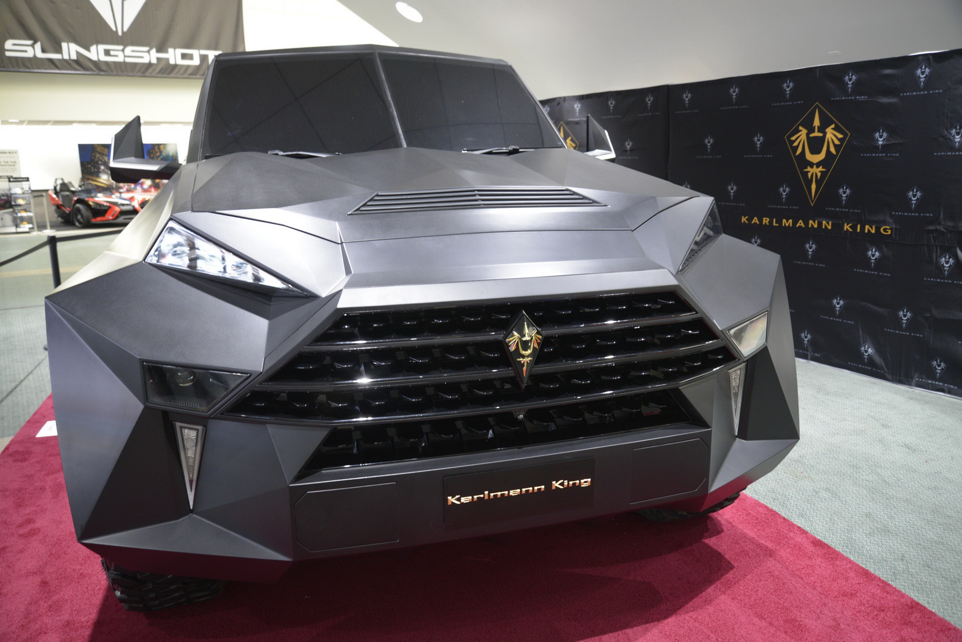 karlmann king la live pics 10 Karlmann King Luxury Truck Is Ready To Put The ‘Gold’ In Golden State