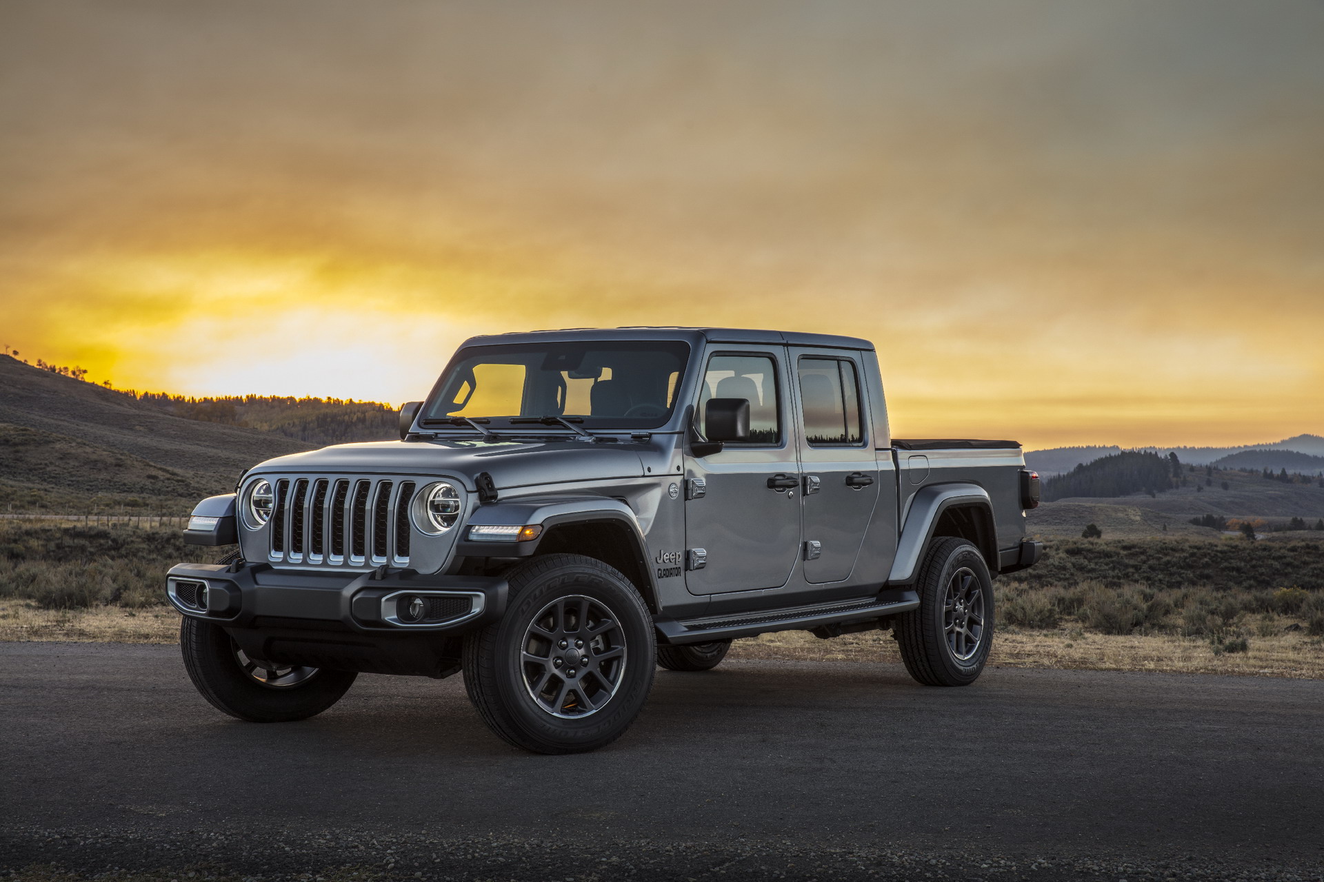 2020 Jeep Gladiator Truck 149 2020 Jeep Gladiator Just Can’t Wait To Tackle Some Off-Road Trails