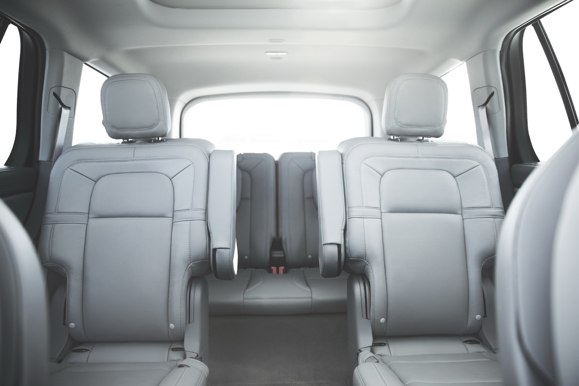 2020 Lincoln Aviator 39 2020 Lincoln Aviator Flies Into Audi Q7 And Volvo XC90 Territory