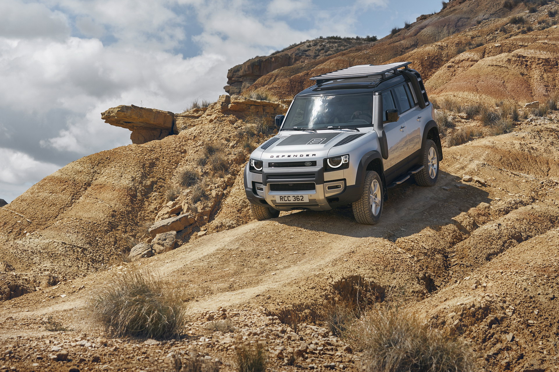 2020 Land Rover Defender To Get G63-Rivalling SVR Variant?