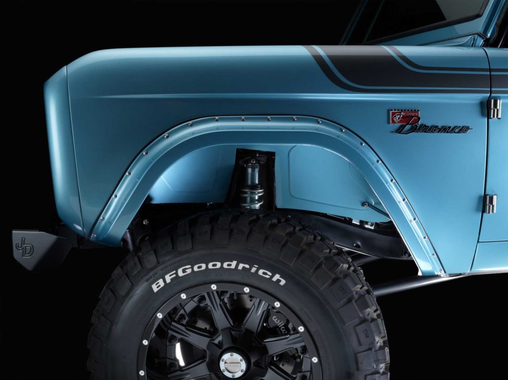 4 Door Bronco by Maxlider Brothers Customs 10 670 HP Four-Door Bronco Restomod Is Painfully Beautiful – And Expensive