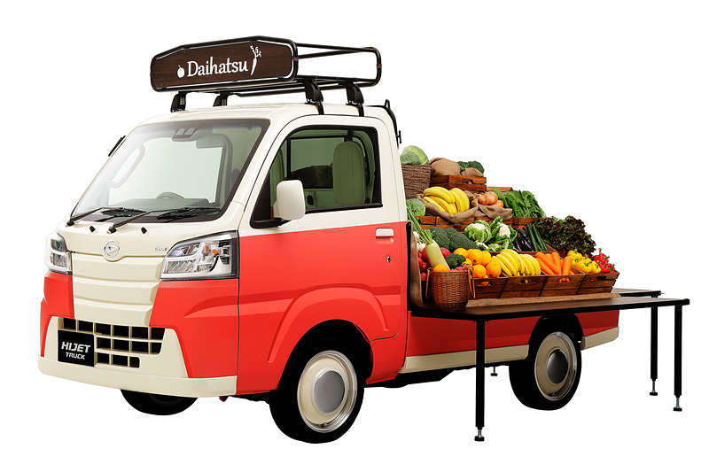 Daihatsu-Tokyo-Auto-Salon-8 Daihatsu Creates Weird And Wild Kei Cars For Tokyo