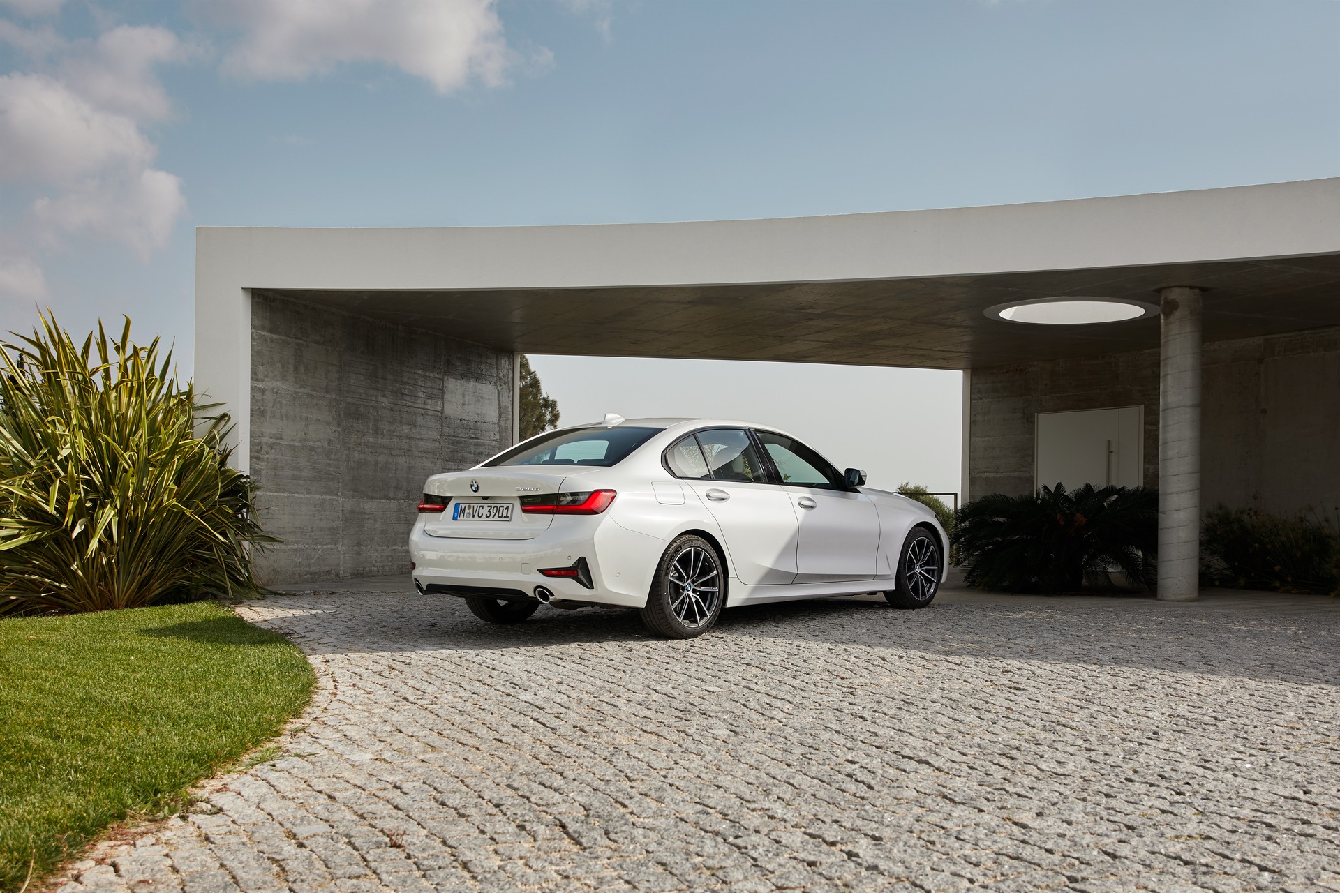 2019 BMW 3-Series-76 First 2019 BMW 3-Series Reviews Are Out (Plus 300+ Photos)