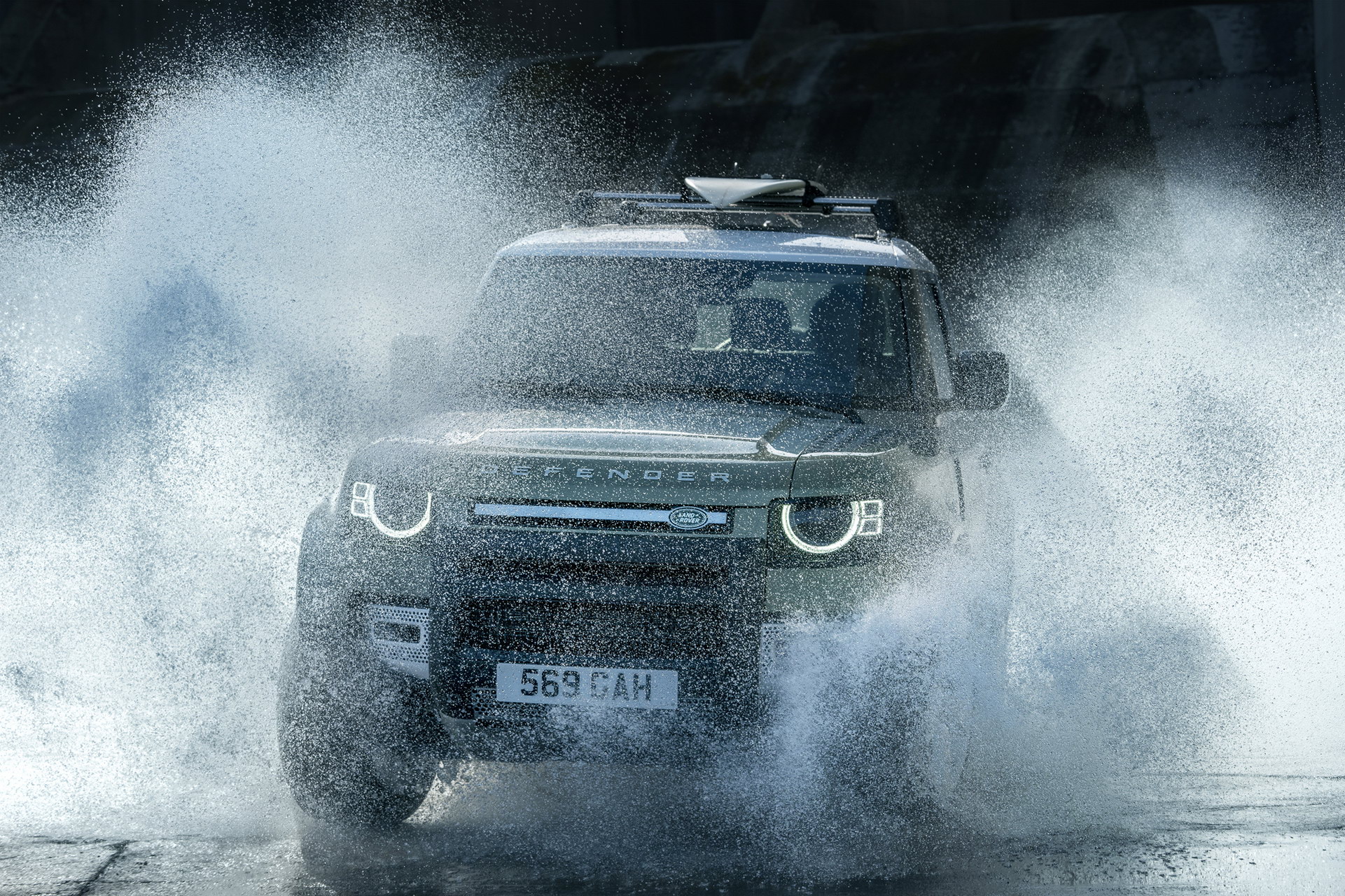 2020 Land Rover Defender Reborn As A Modern 4×4 With Advanced Tech