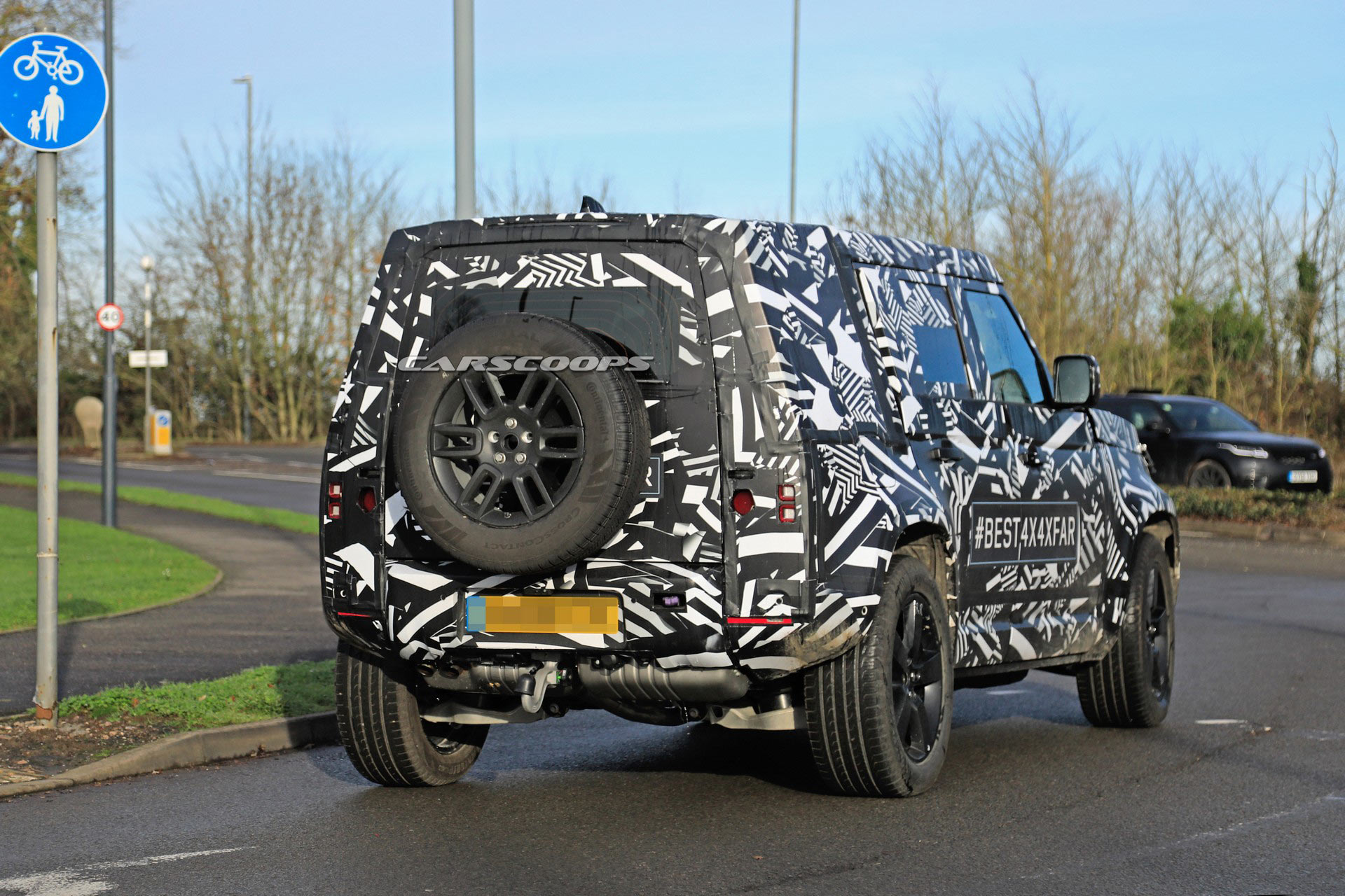 2020-Land-Rover-Defender-7 2020 Land Rover Defender Teased, Could Debut Next Year