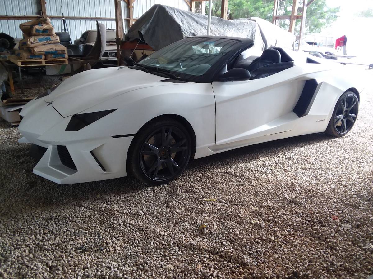 lamborghini aventador replica gto craigslist 1 Lamborghini Aventador ‘Replica’ Is A $22,500 Pontiac-Based Mess