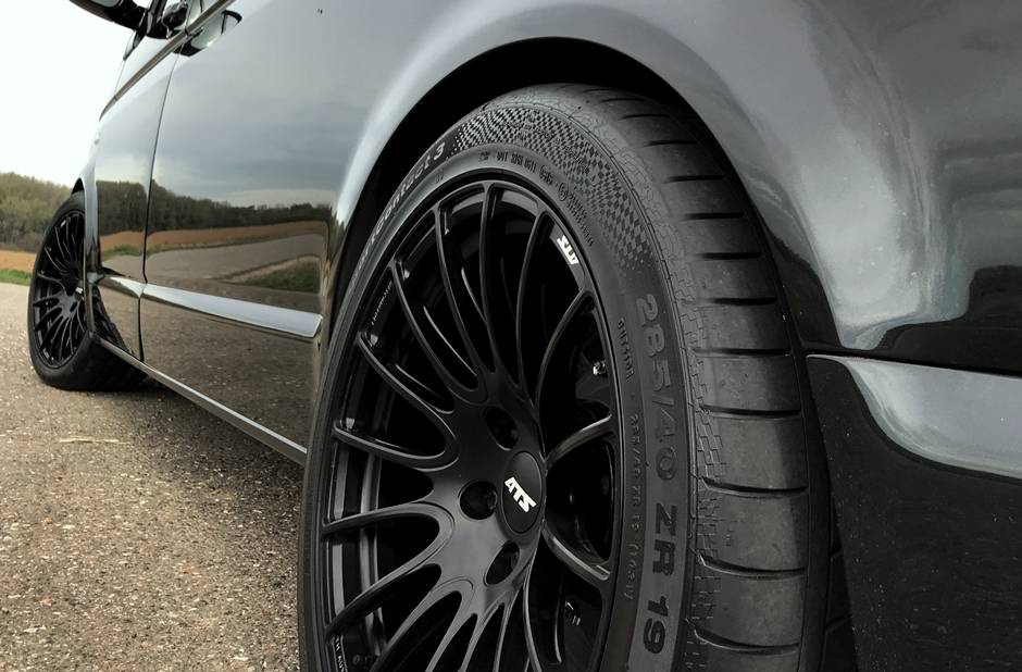 VW Multivan T5 powered by Porsche 911 Turbo engine 88 573HP VW Transporter With Porsche 911 Turbo Engine Is VW Group Synergy At Its Best