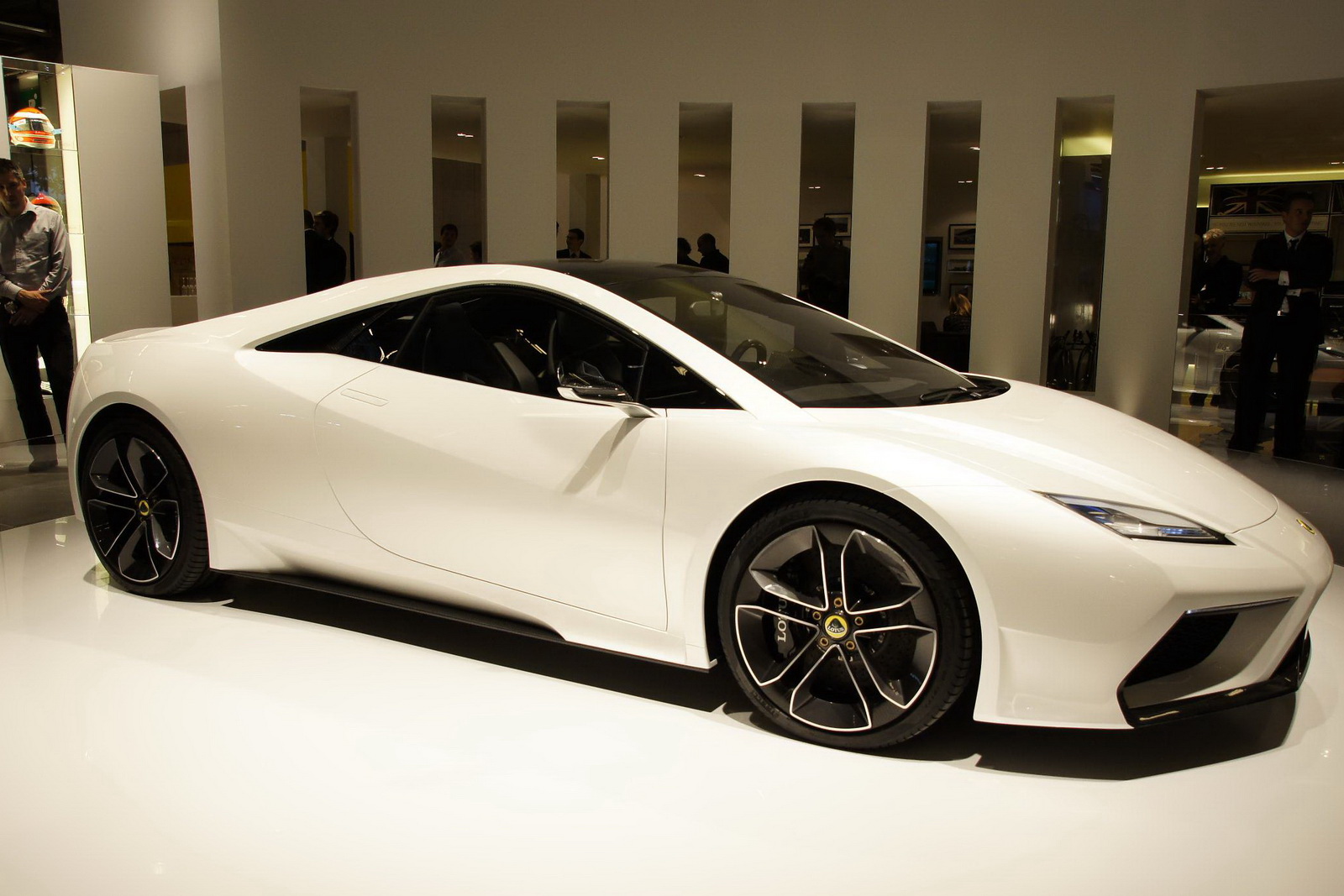 2010-lotus-esprit-01 Lotus Reportedly Working On Chiron-Baiting $2.5 Million Electric Hypercar