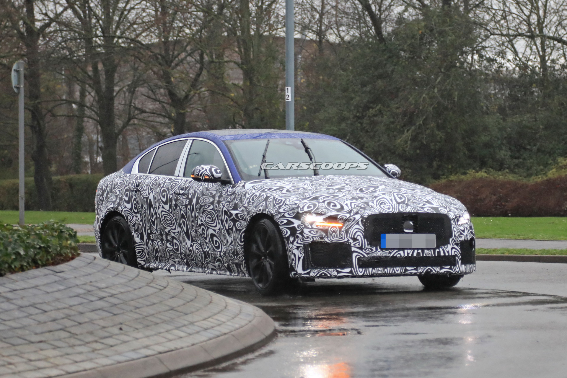 2019 jaguar xe facelift spy 8 2019 Jaguar XE Shaping Up To Be A More Competent 3-Series Rival