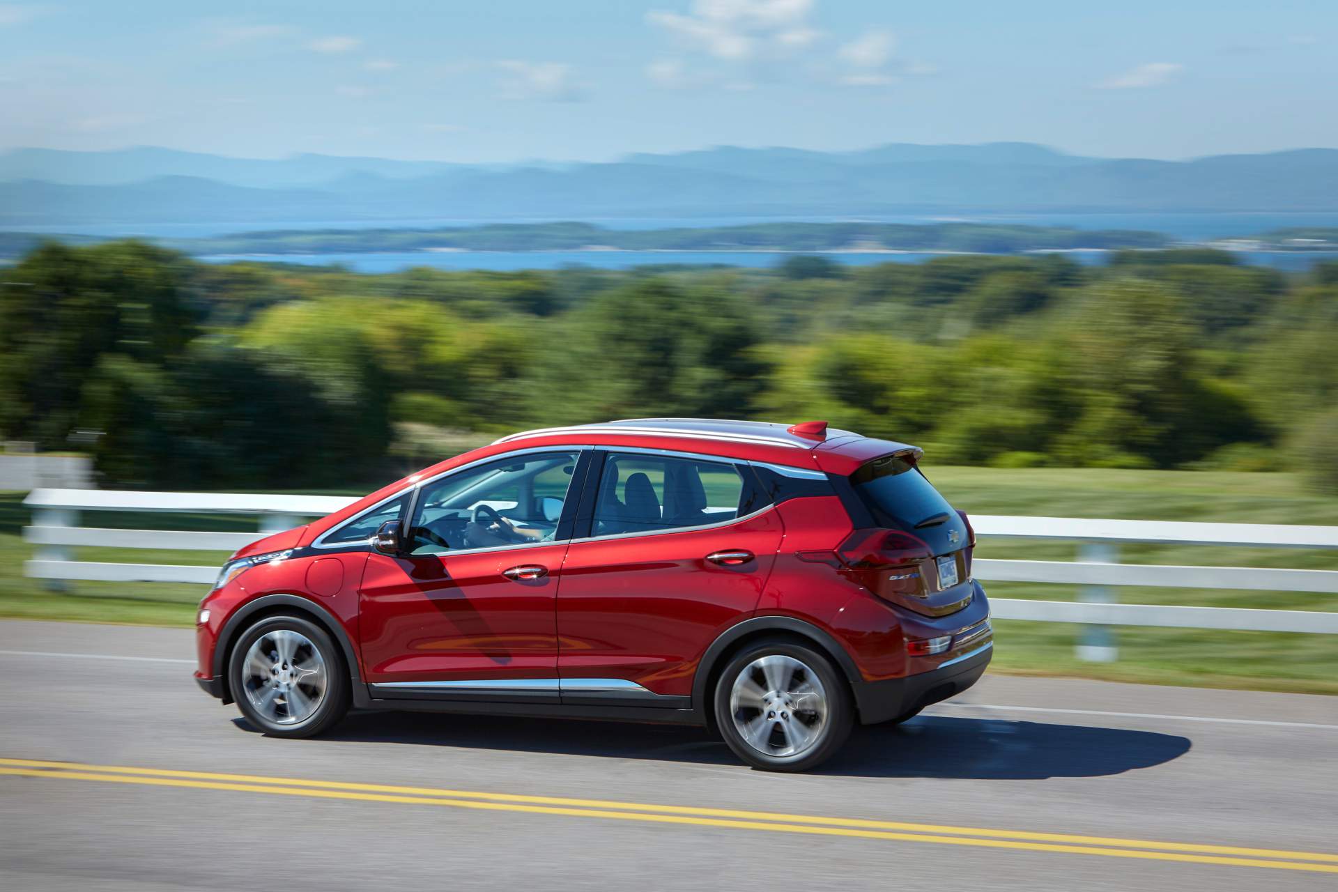2019 Chevrlet Bolt EV Ohio Senators Want GM To Build All EVs For The Local Market In The U.S.