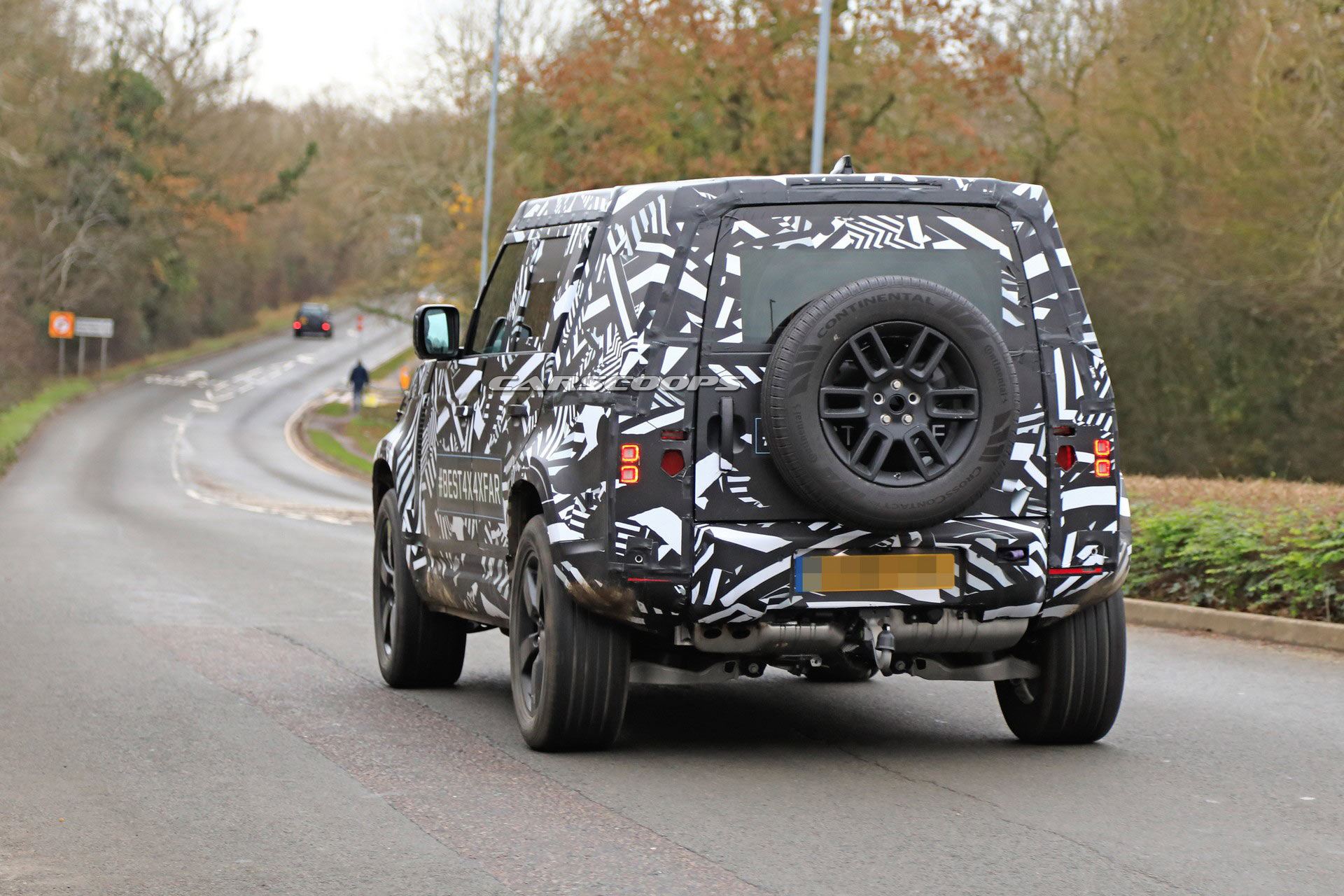 2020-Land-Rover-Defender-25 2020 Land Rover Defender Teased, Could Debut Next Year