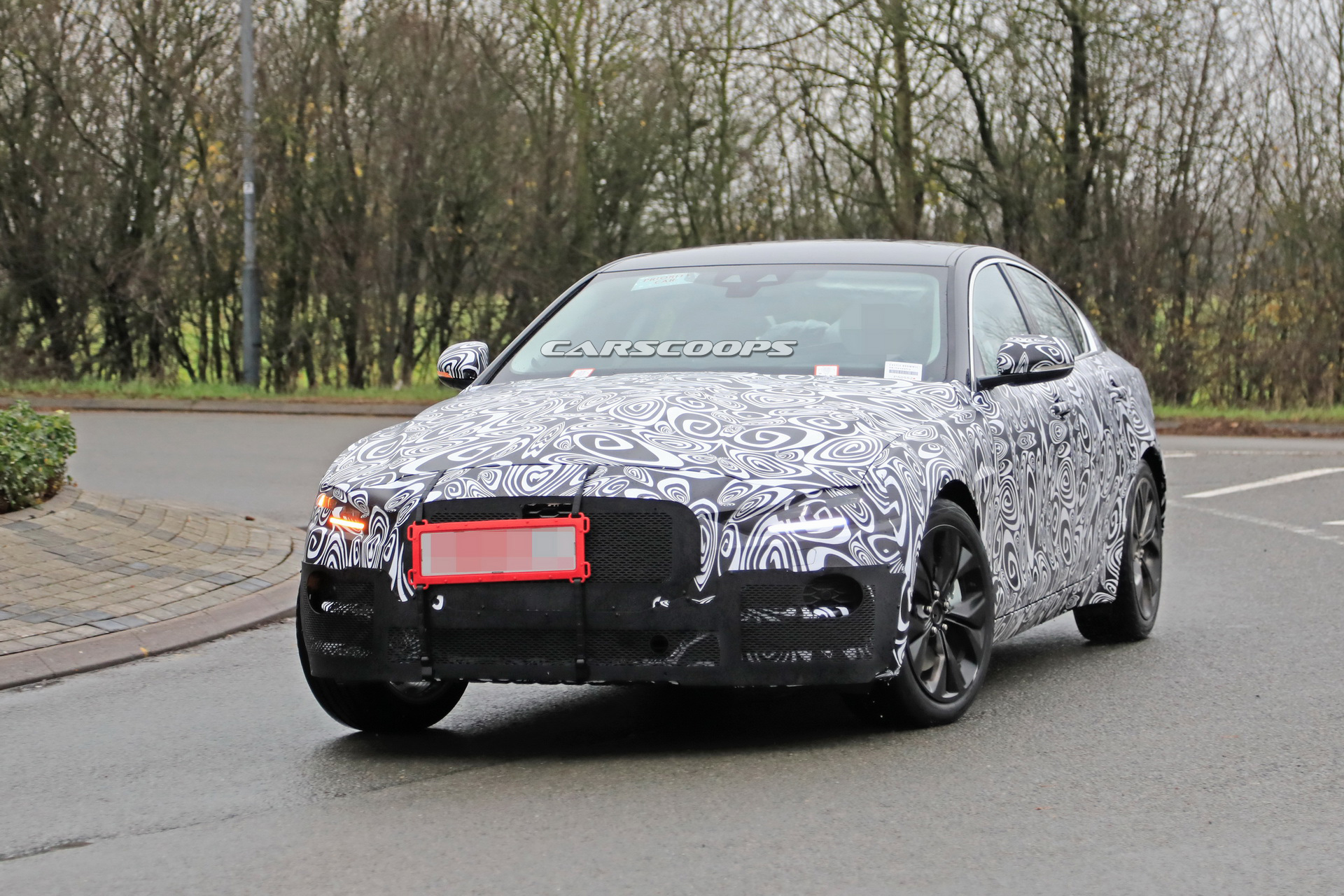 2019 jaguar xe facelift spy 2 2019 Jaguar XE Shaping Up To Be A More Competent 3-Series Rival